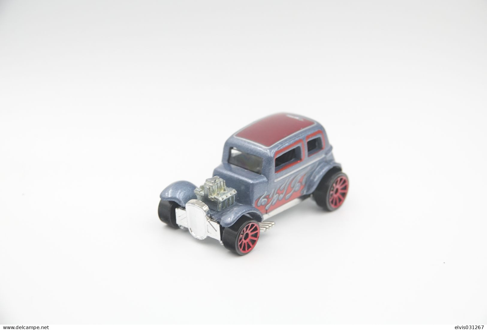 Hot Wheels Mattel '32 Ford Vicky Retooled -  Issued 2009, Scale 1/64 - Matchbox (Lesney)