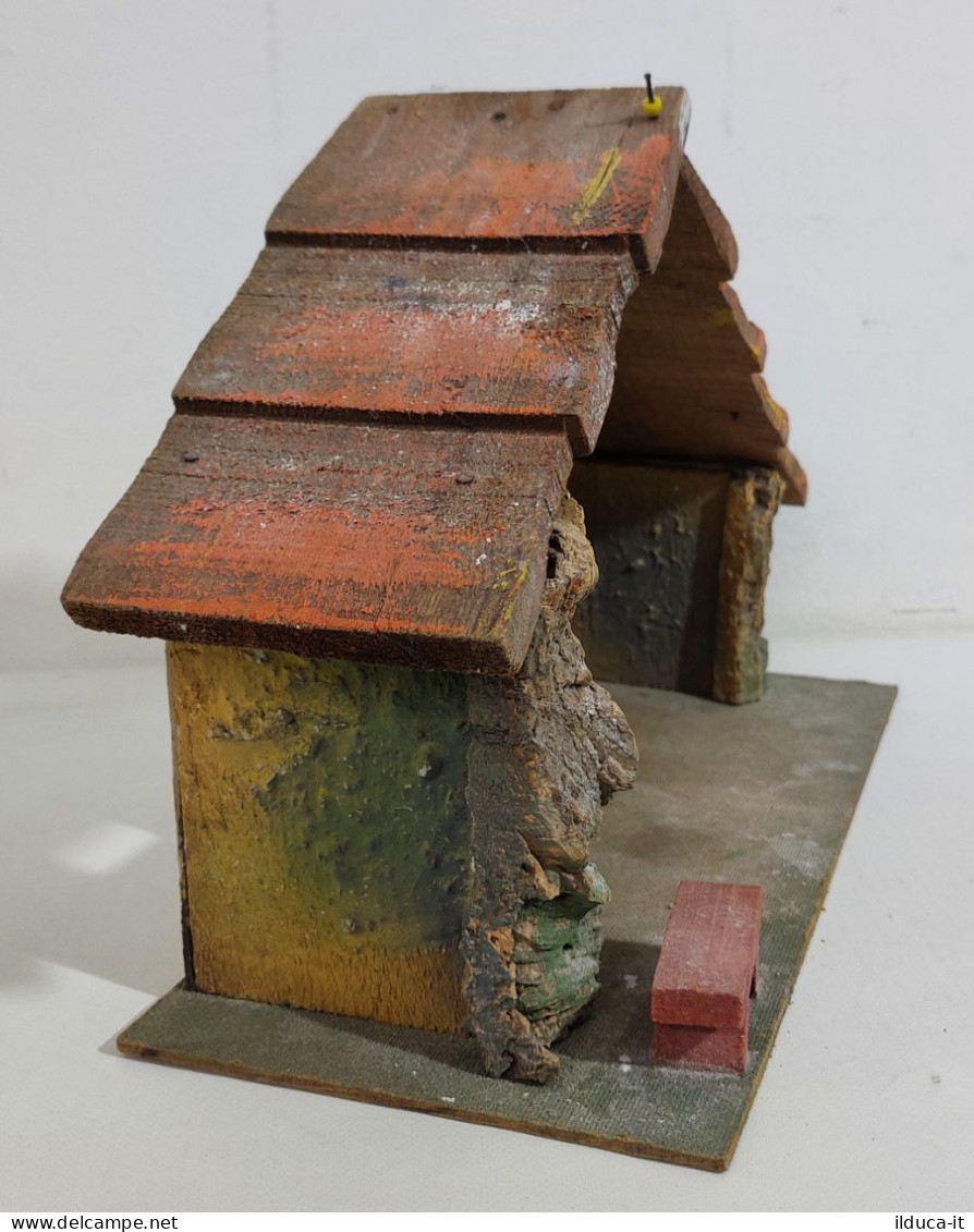 54802 Presepe - Casetta / Grotta In Legno - 34x15 Cm - Kerstkribben