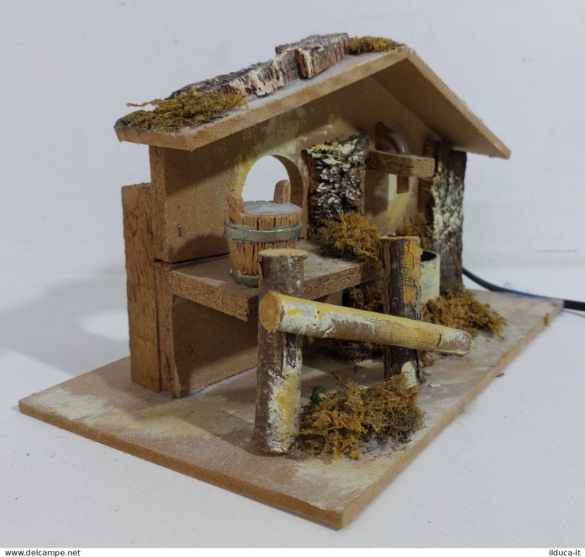 54804 Presepe - Casetta Con Pozzo - 24x14 Cm - Weihnachtskrippen