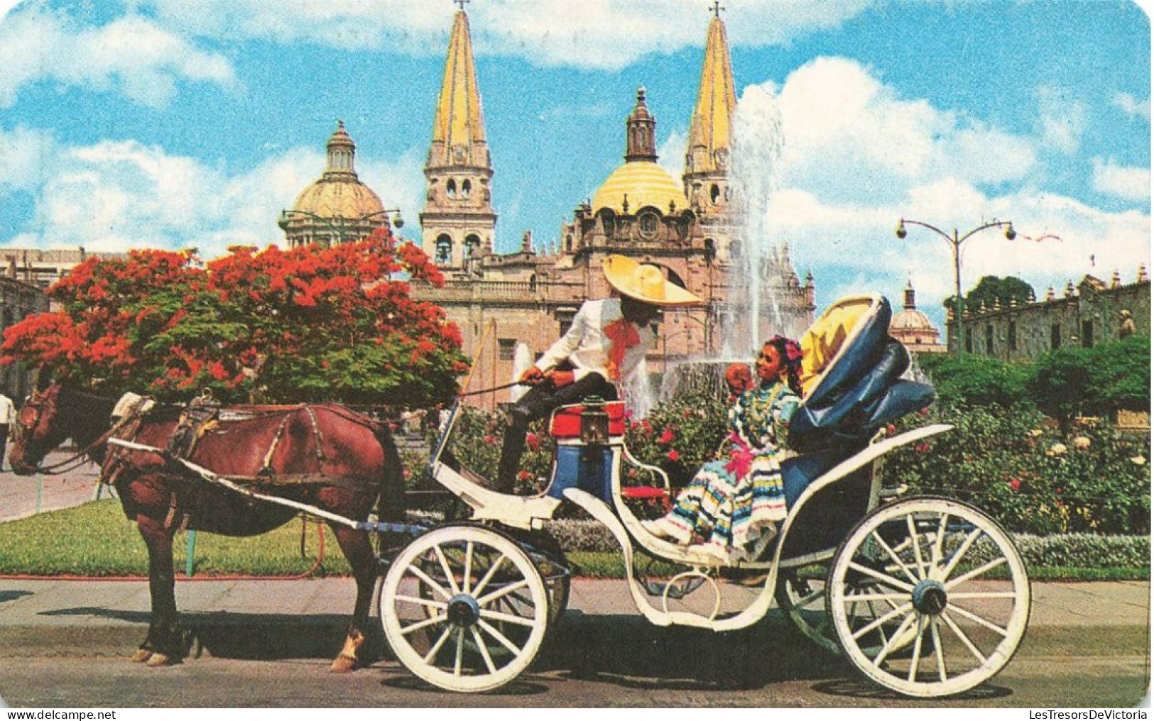 MEXIQUE - Guadalajara - Cathedral And Calash - Colorisé - Carte Postale - México