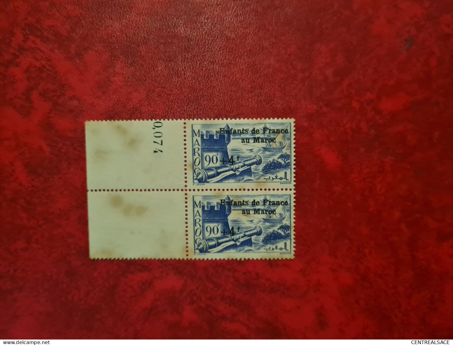 TIMBRE MAROC 1942 N° 201 ENFANTS DE FRANCE AU MAROC - Other & Unclassified