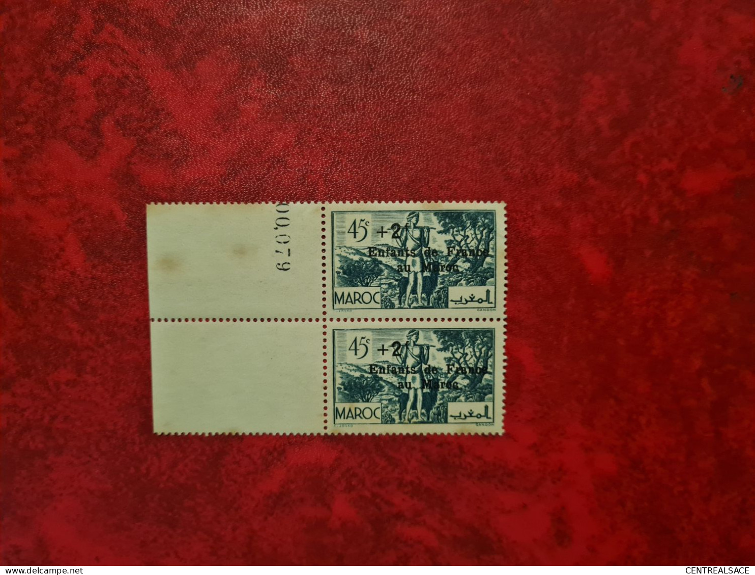 TIMBRE MAROC 1942 N° 200 ENFANTS DE FRANCE AU MAROC - Other & Unclassified