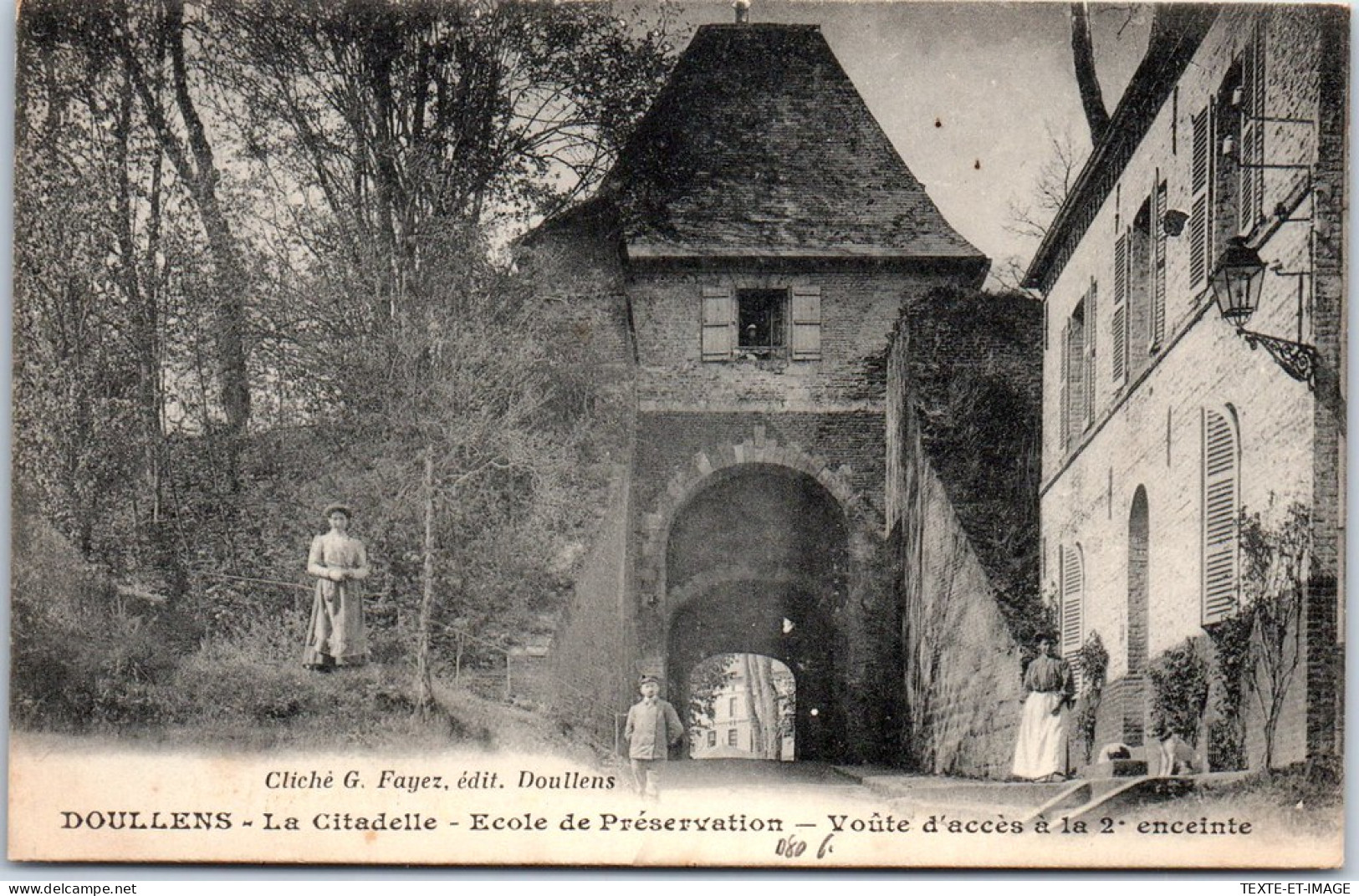 80 DOULLENS - Citadelle, Ecole De Preservation, Voute De L'enceinte  - Doullens