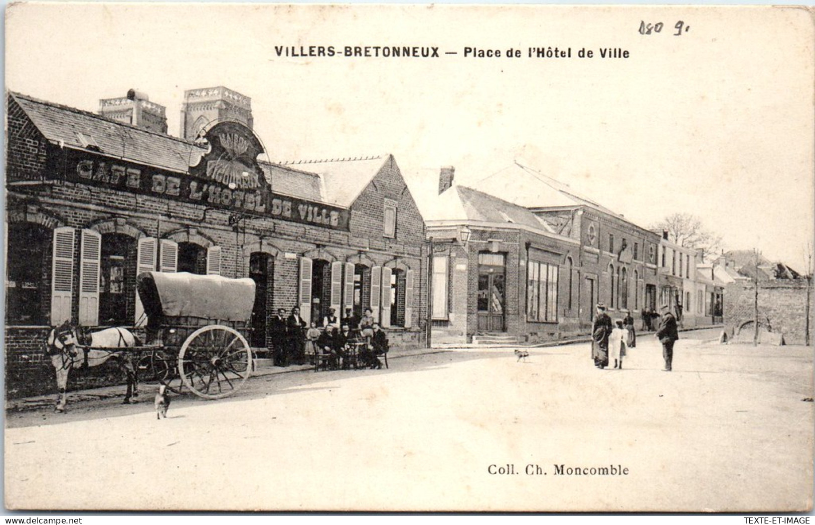 80 VILLERS BRETONNEUX - Place De L'hotel De Ville. - Villers Bretonneux