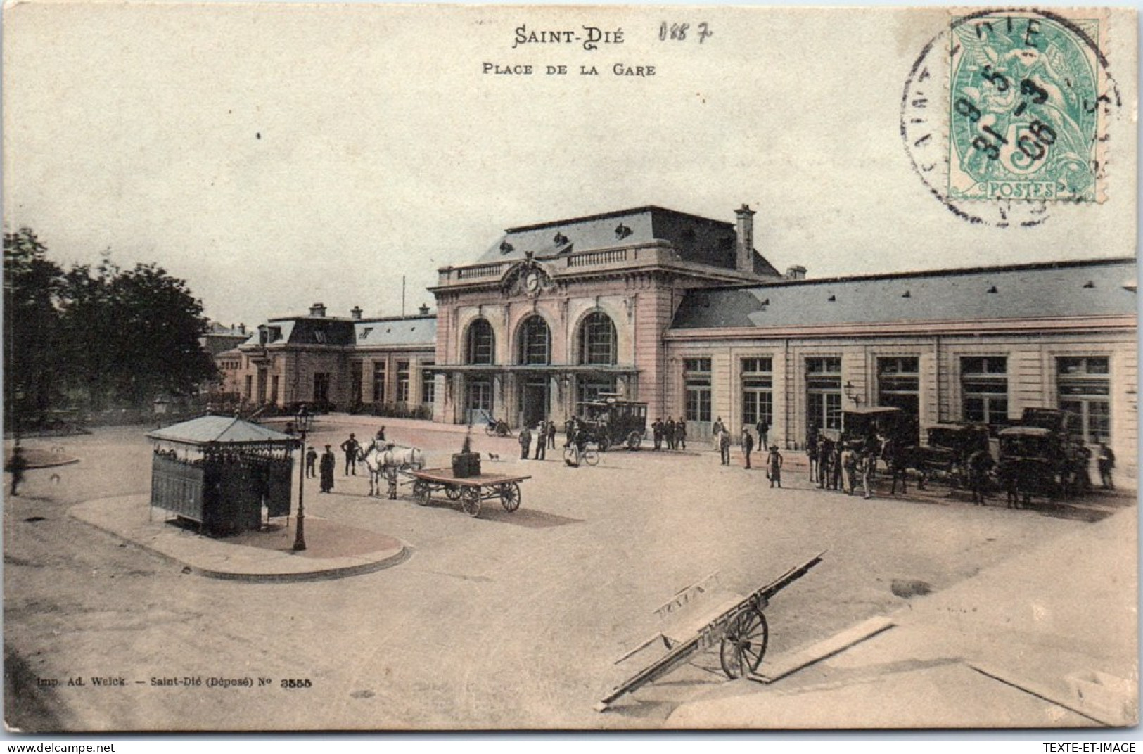 88 SAINT DIE - La Place De La Gare. - Saint Die