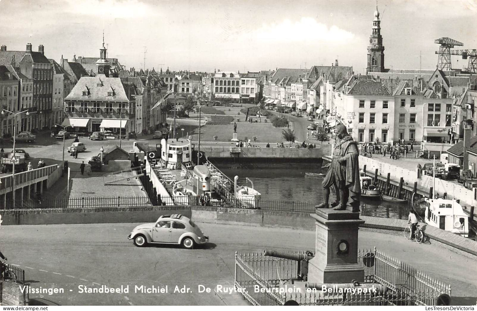 PAYS BAS - Vlissingen - Standbeeld Michiel Adr - De Ruytar - Beursplein En Bellamypark - Carte Postale - Vlissingen