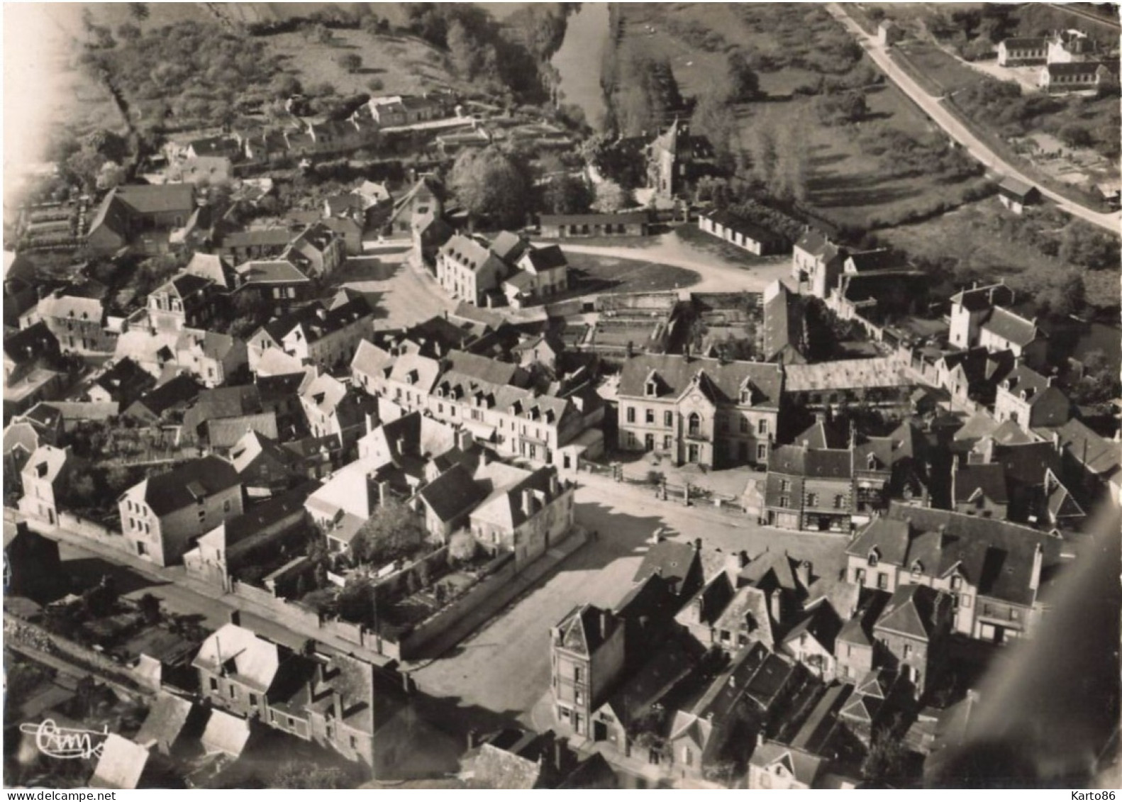 Ambrières * Vue Aérienne Sur La Ville Haute - Ambrieres Les Vallees