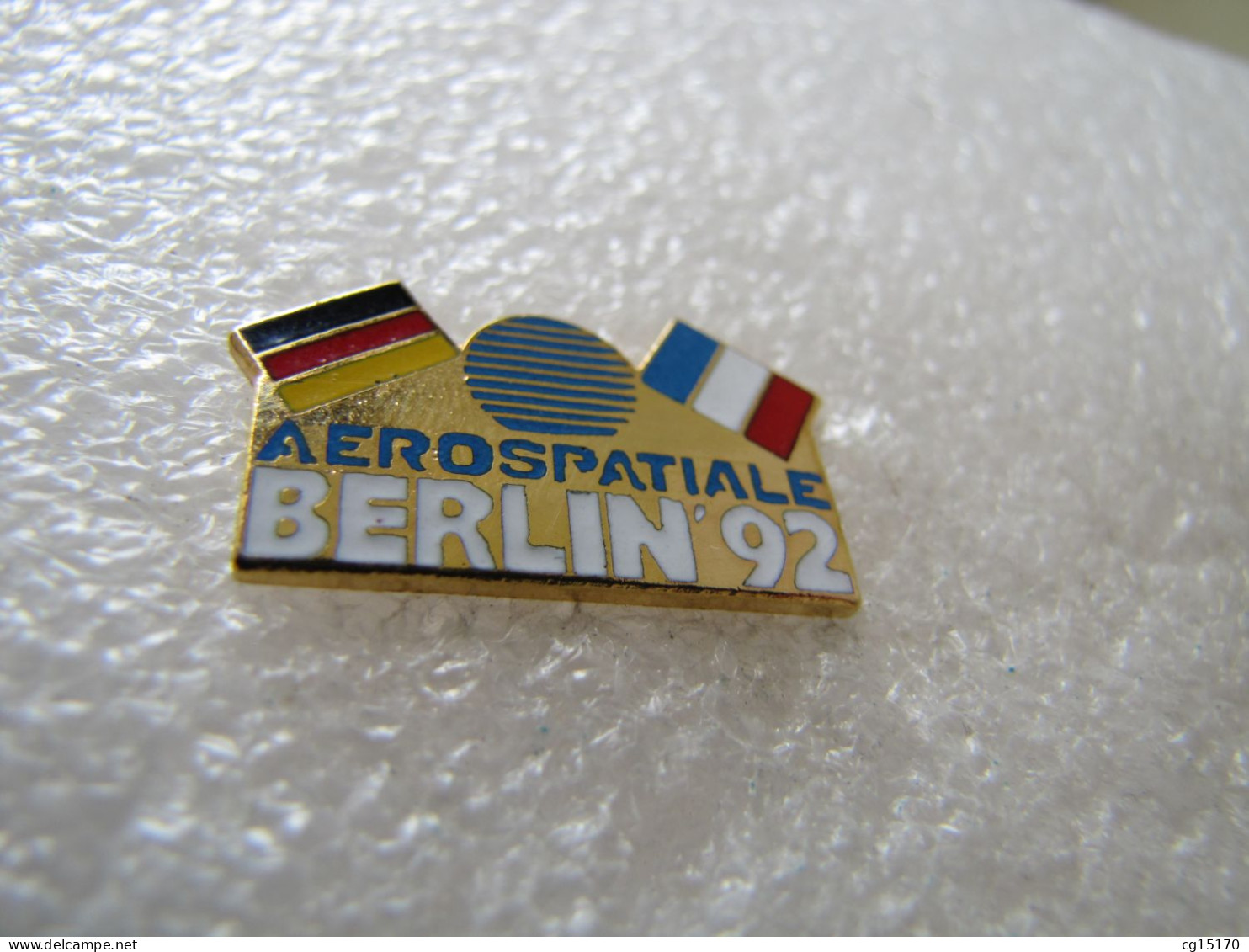 PIN'S   AÉROSPATIALE   BERLIN 92   Email Grand Feu - Spazio