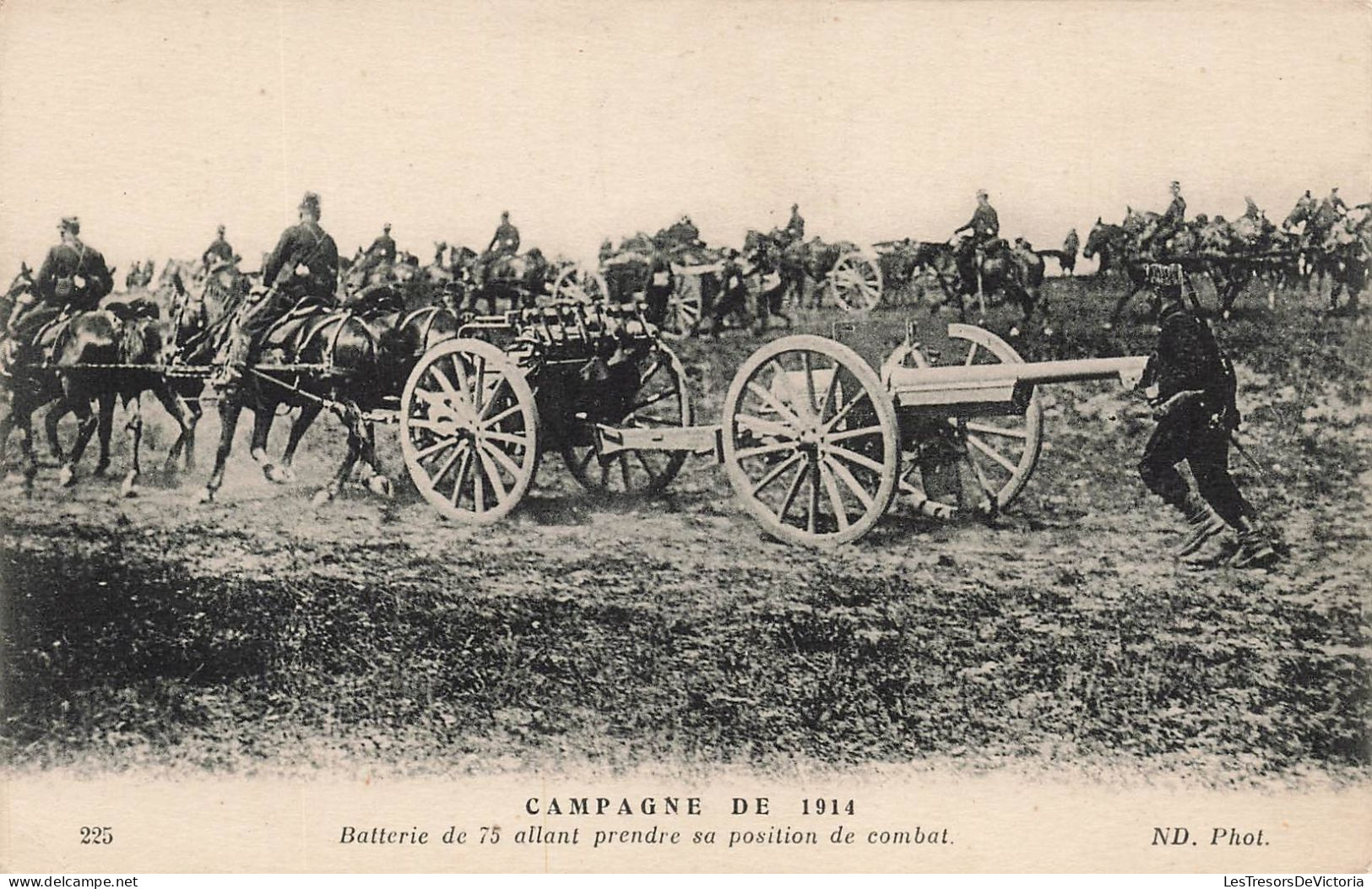 MILITARIA - Guerre 1914-1915 - Campagne De 1914 - Batterie De 75 Allant Prendre Sa Position - Carte Postale Ancienne - Andere Kriege