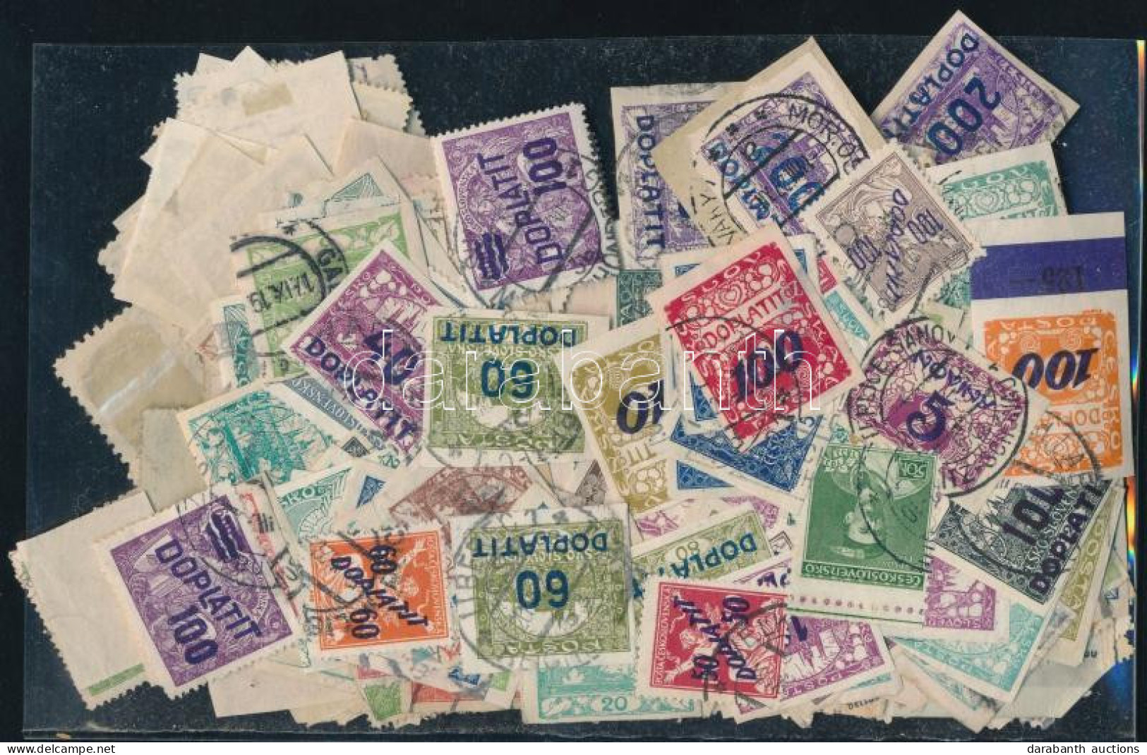 O Csehszlovákia 500 Db Régi Bélyeg Nagyon Sok Portóval Műanyag Tasakban / Czechoslovakia 500 Old Stamps With A Lot Of Po - Sonstige & Ohne Zuordnung