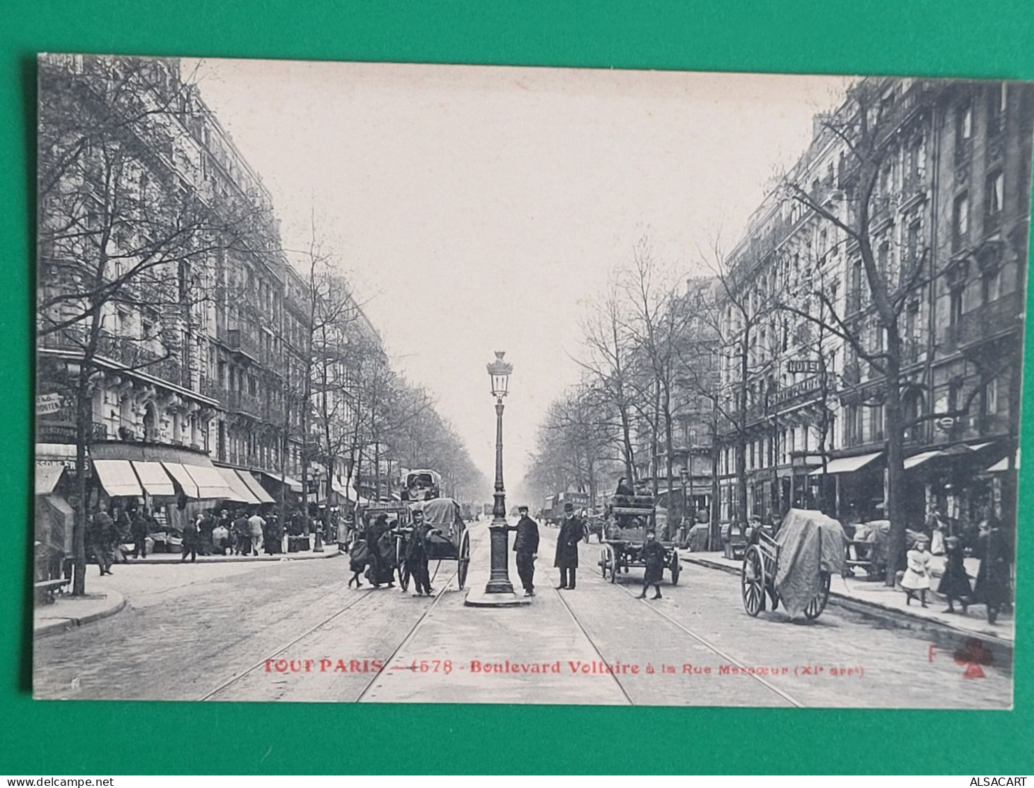 Paris Boulevard Voltaire à La Rue Mercoeur - District 11