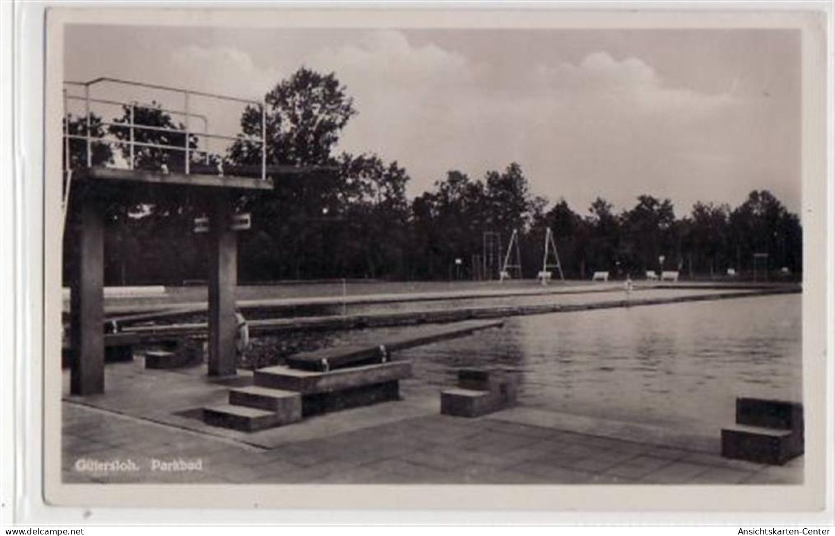 39064902 - Guetersloh Mit Parkbad Gelaufen, Mit Marke Und Stempel Von 1939. Gute Erhaltung. - Guetersloh