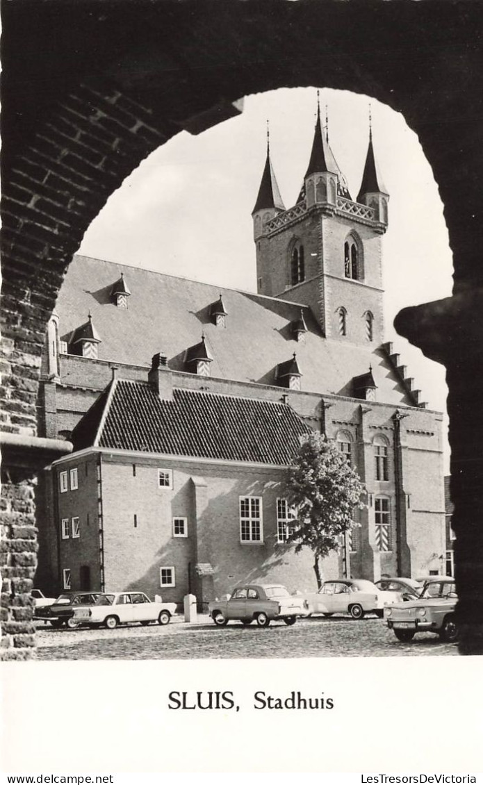 PAYS-BAS - Sluis - Stadhuis - Vue Générale - Voiture - L'hôtel De Ville - Carte Postale Ancienne - Autres & Non Classés