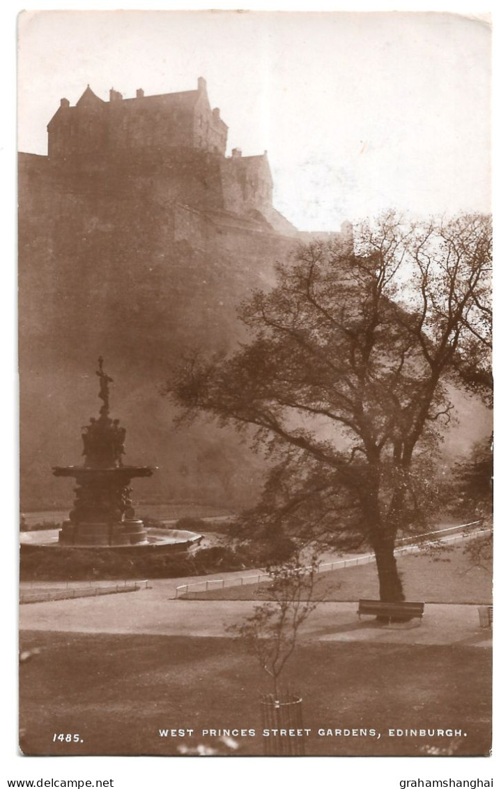 Postcard UK Scotland Edinburgh Castle Seen From West Princes Street Gardens Posted 1944 - Midlothian/ Edinburgh