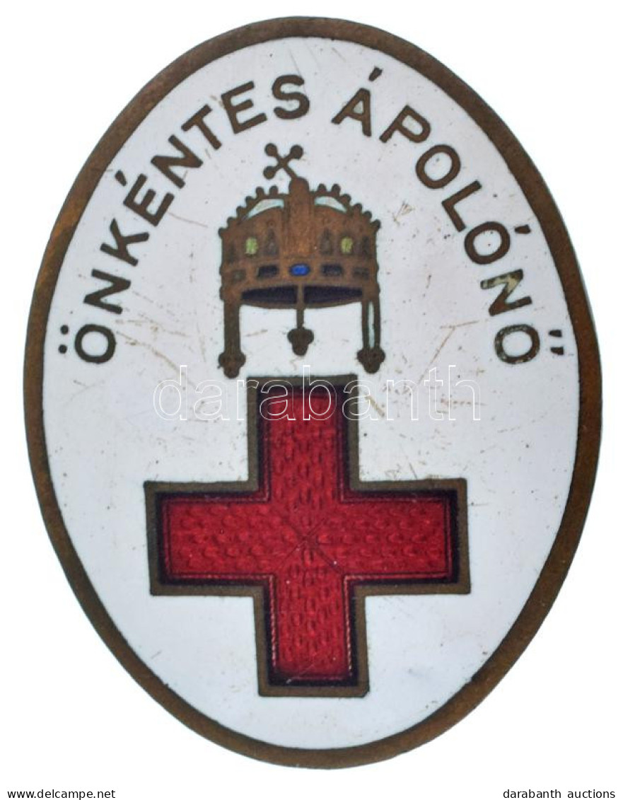 ~1930-1940. "Önkéntes ápolónő" Zománcozott Fém Jelvény (39x49mm) T:XF Karcolások ~1930-1940. "Voluntary Nurse" Enamelled - Unclassified