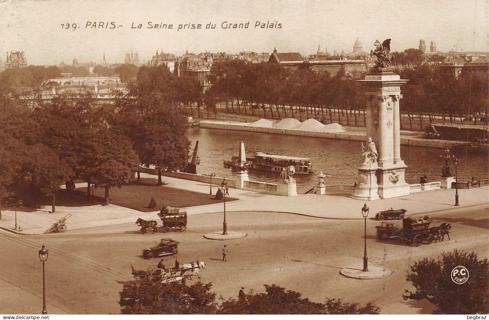 PARIS   LA SEINE AU GRAND PALAIS - La Seine Et Ses Bords