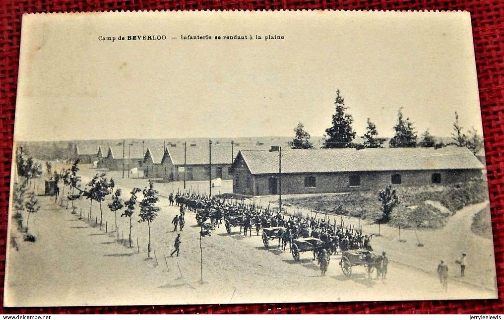 LEOPOLDSBURG - KAMP BEVERLOO - L'Infanterie  Se Rendant à La Plaine - Leopoldsburg (Beverloo Camp)