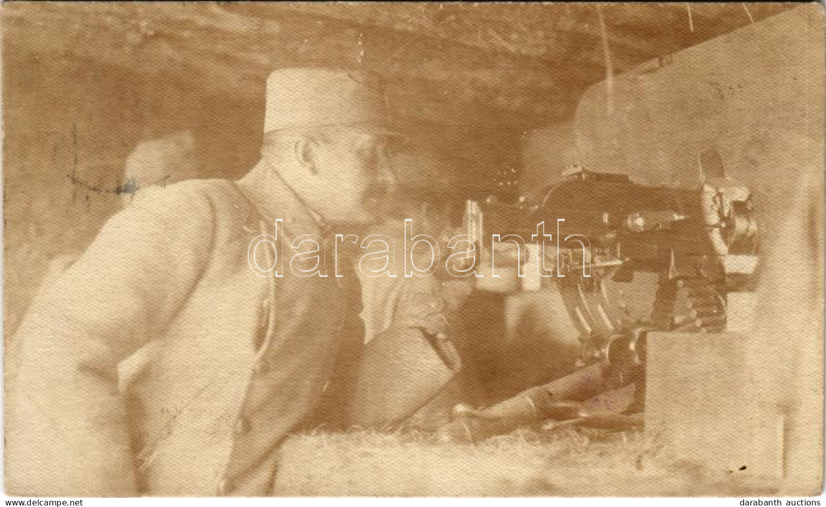 T2/T3 1919 Első Világháborús Osztrák-magyar Katona Géppuska állásban / WWI K.u.k. Austro-Hungarian Military Photo, Soldi - Ohne Zuordnung