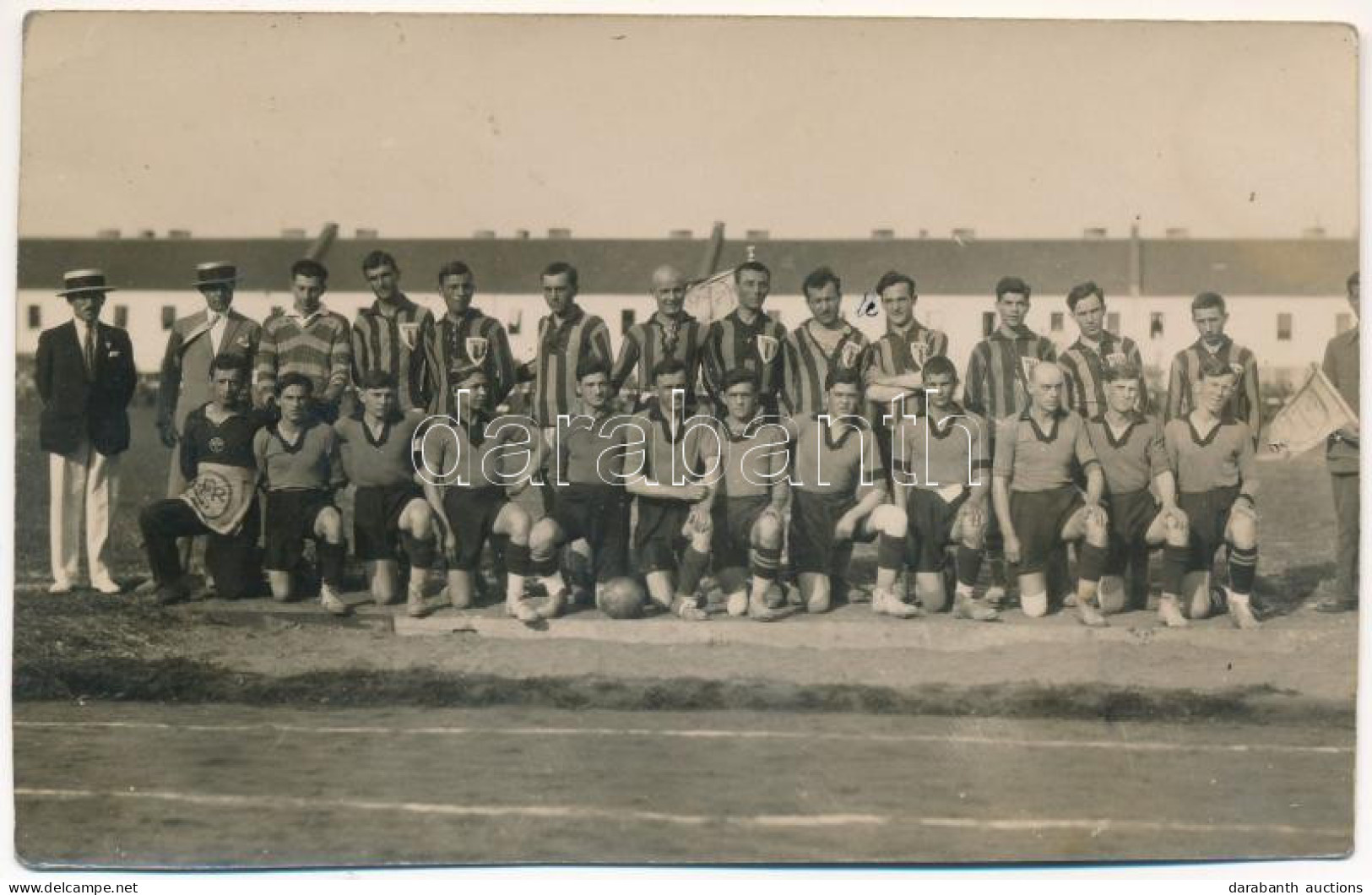 * T4 1928 Braila Dacia Futballcsapat, Focisták / FC Dacia Braila Football Team, Football Players. Photo (vágott / Cut) - Non Classés