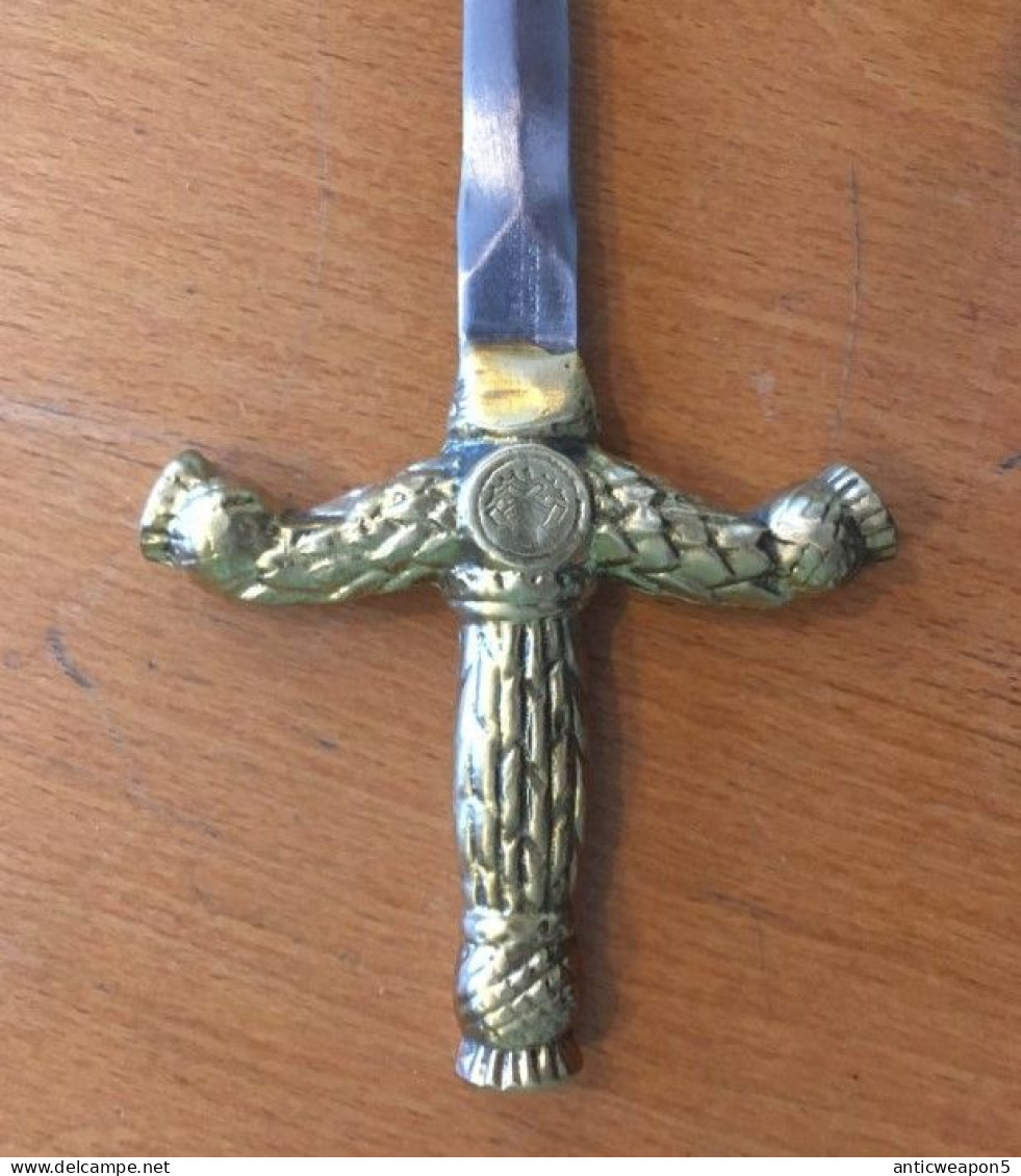 Dague à Garde En Laiton. France. (H172) - Knives/Swords