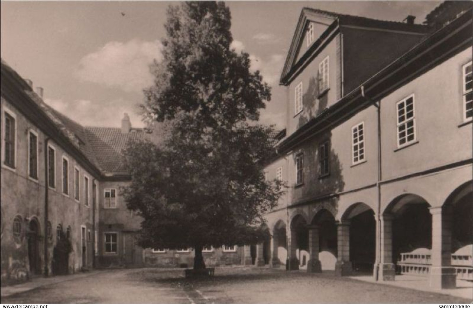 84168 - Waltershausen - Schloss Tenneberg, Im Schlosshof - 1963 - Waltershausen