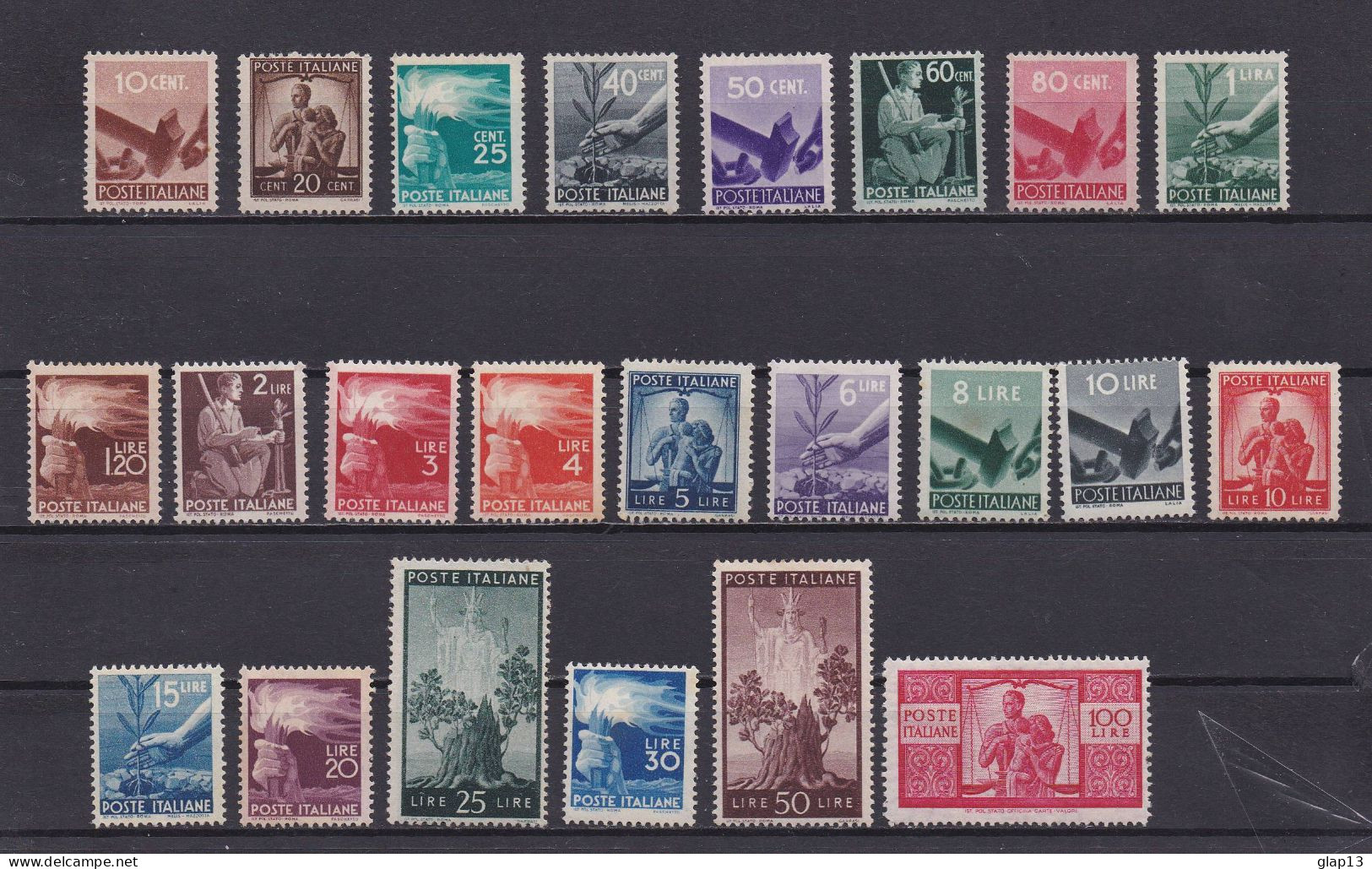 ITALIE 1945 TIMBRE N°481/03 NEUF AVEC CHARNIERE DEMOCRATICA - Neufs