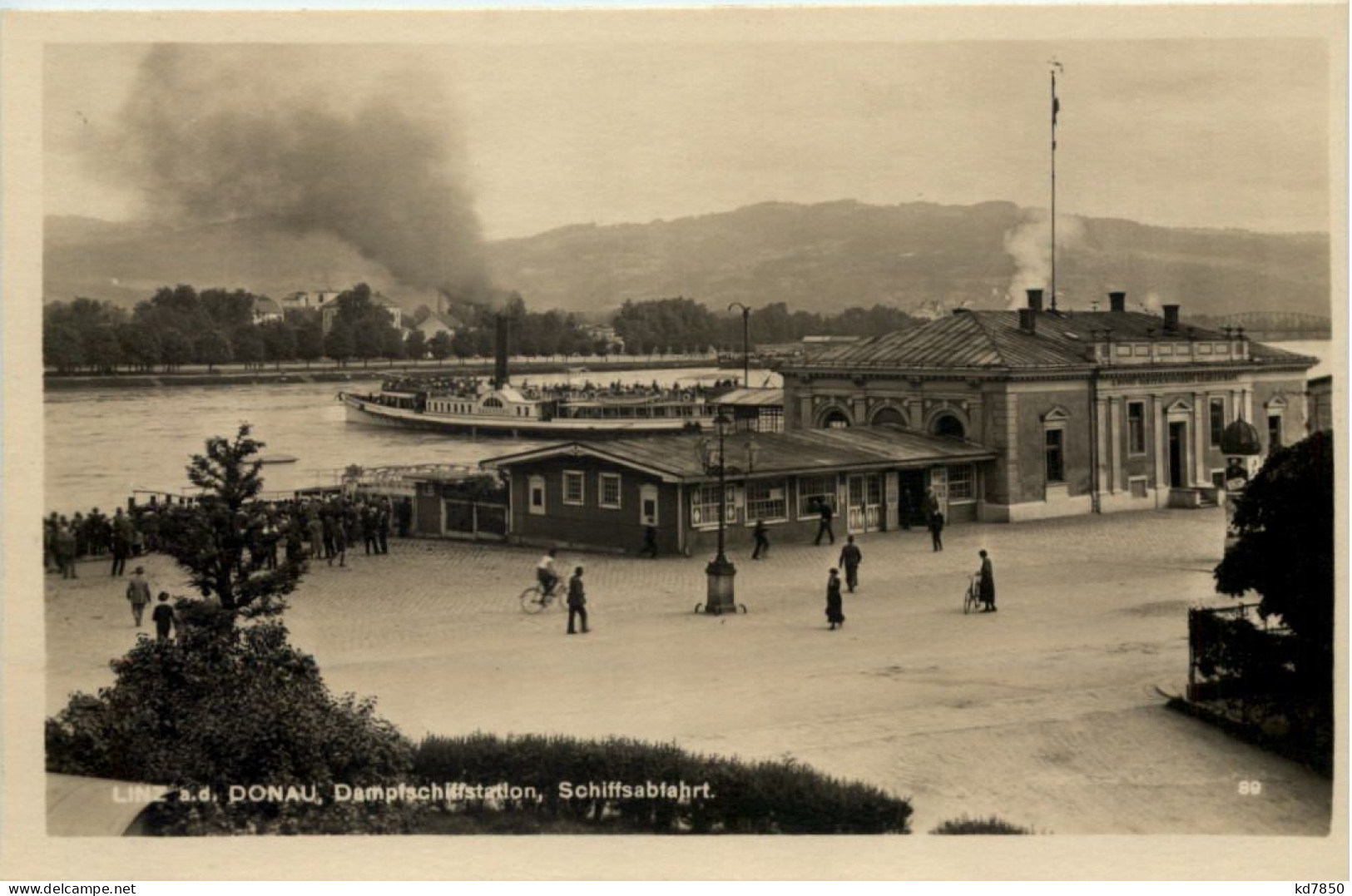 Linz A. D., Dampfschiffstation, Schiffsabfahrt - Linz