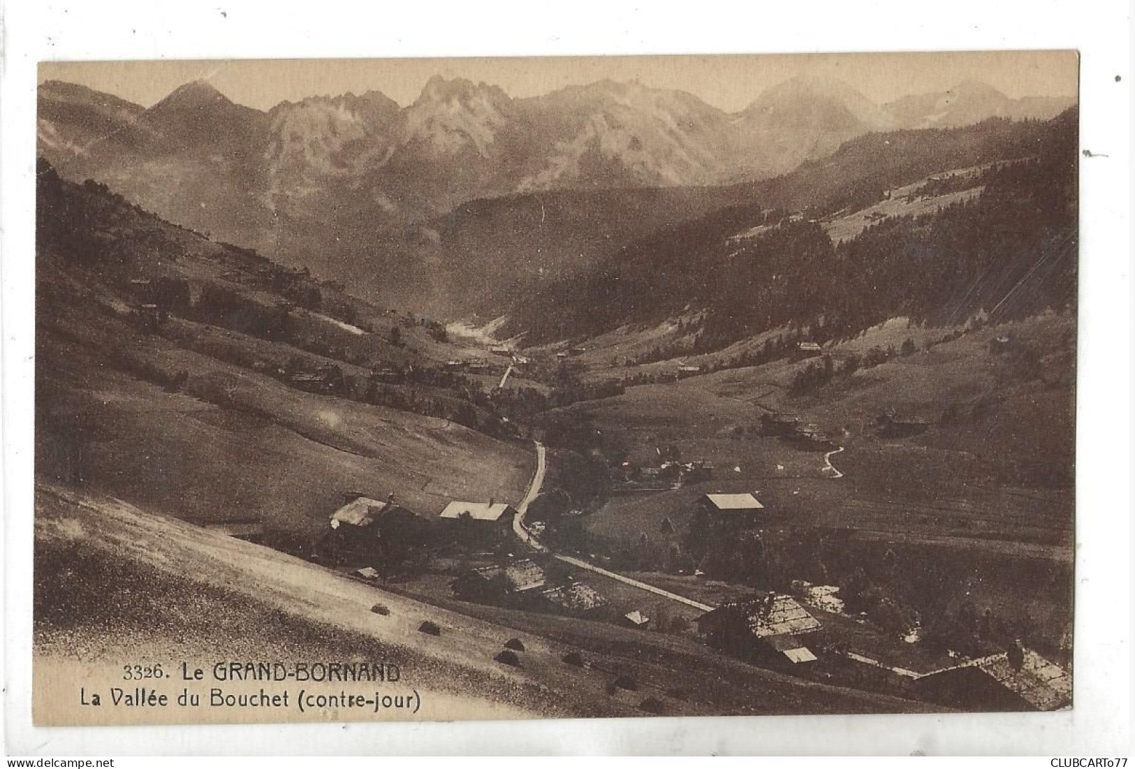 Le Grand-Bornand (74) : Vue Générale Aérienne Sur Le Quartier De La Vallée Du Bouchet Env 1930 PF. - Le Grand Bornand