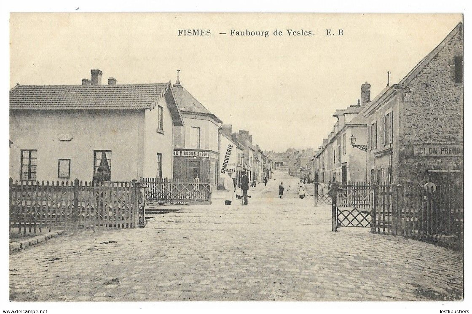 CPA 51 FISMES Faubourg De Vesles - Fismes