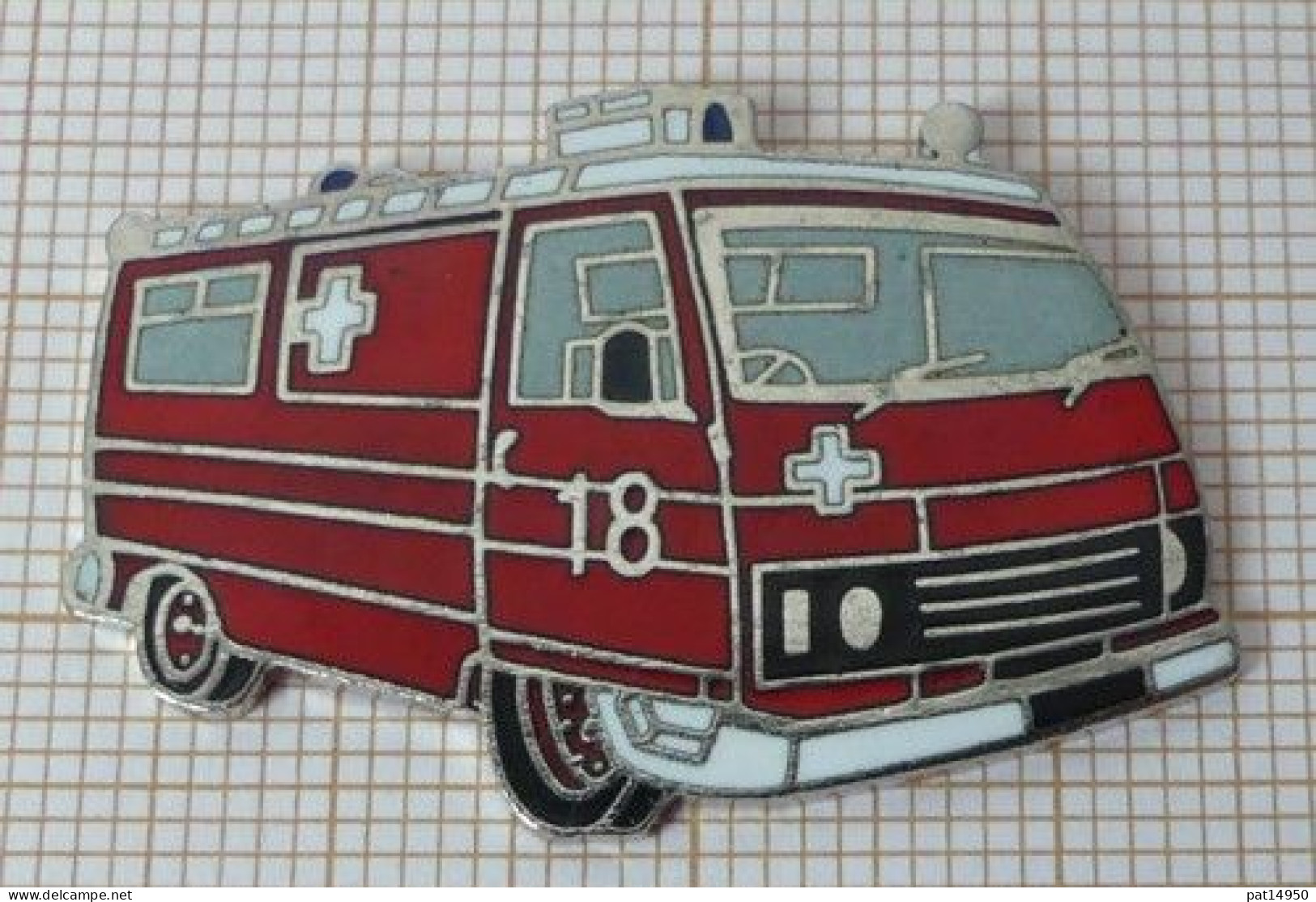 PAT14950 AMBULANCE PEUGEOT J9  Des SAPEURS POMPIERS En Version EGF - Brandweerman