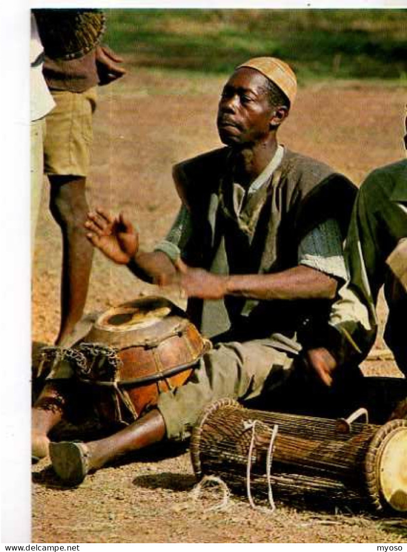 Haute Volta LENA Pres De Bobo Dioulasso Au Rythme De L'univers, Musicien, Instruments De Musique - Burkina Faso