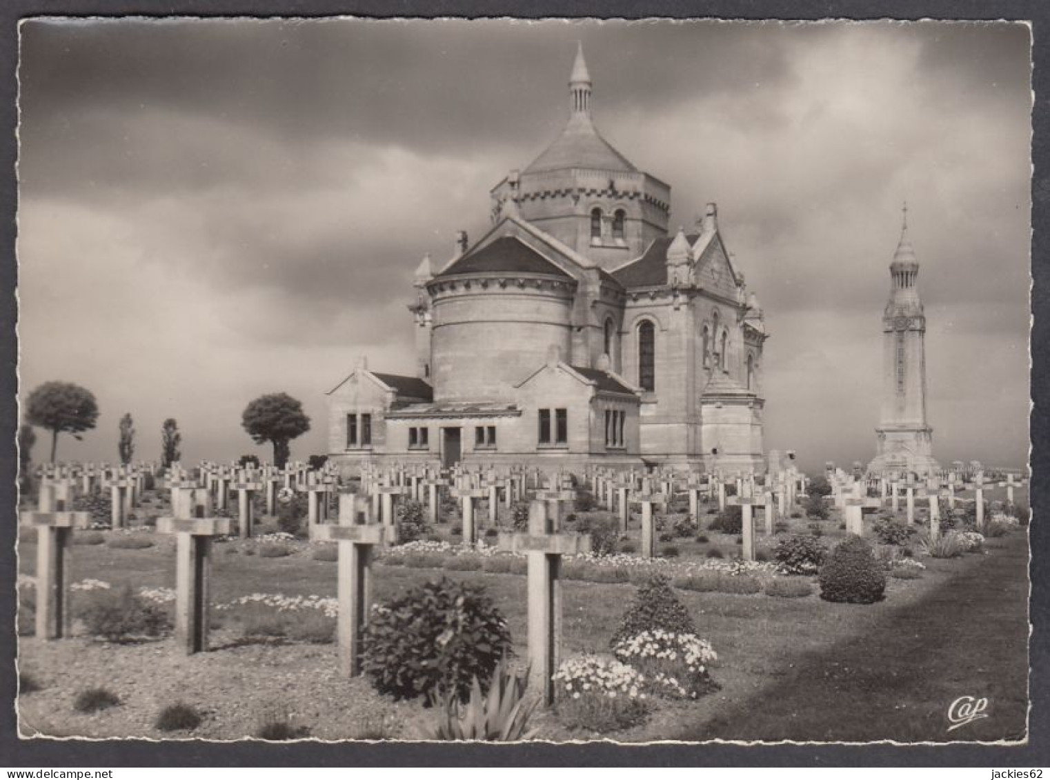 128670/ Mémorial De N .D. De Lorette, La Tour Et La Chapelle - Cimetières Militaires