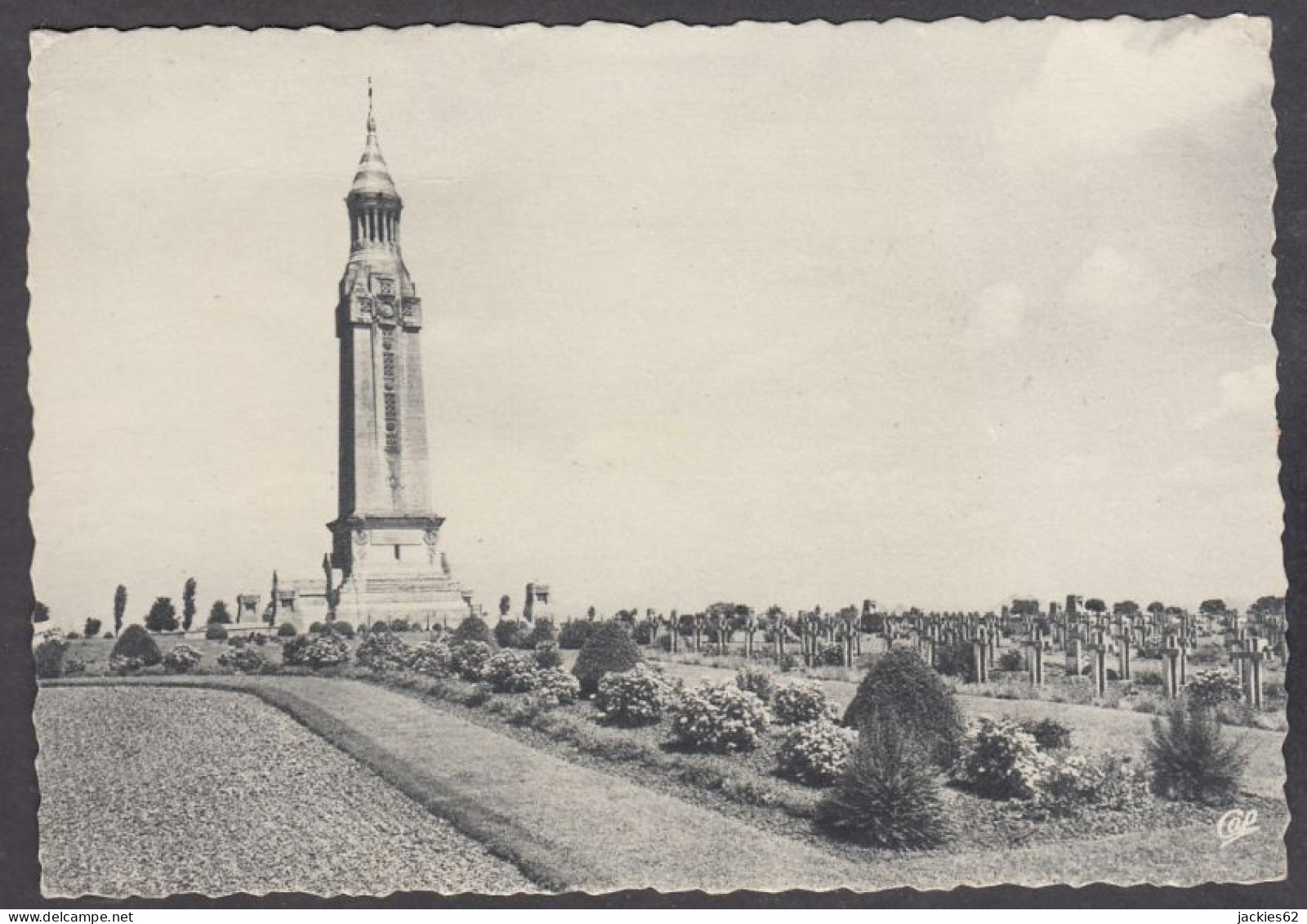 128667/ Mémorial De N .D. De Lorette, Le Mausolée - Cementerios De Los Caídos De Guerra