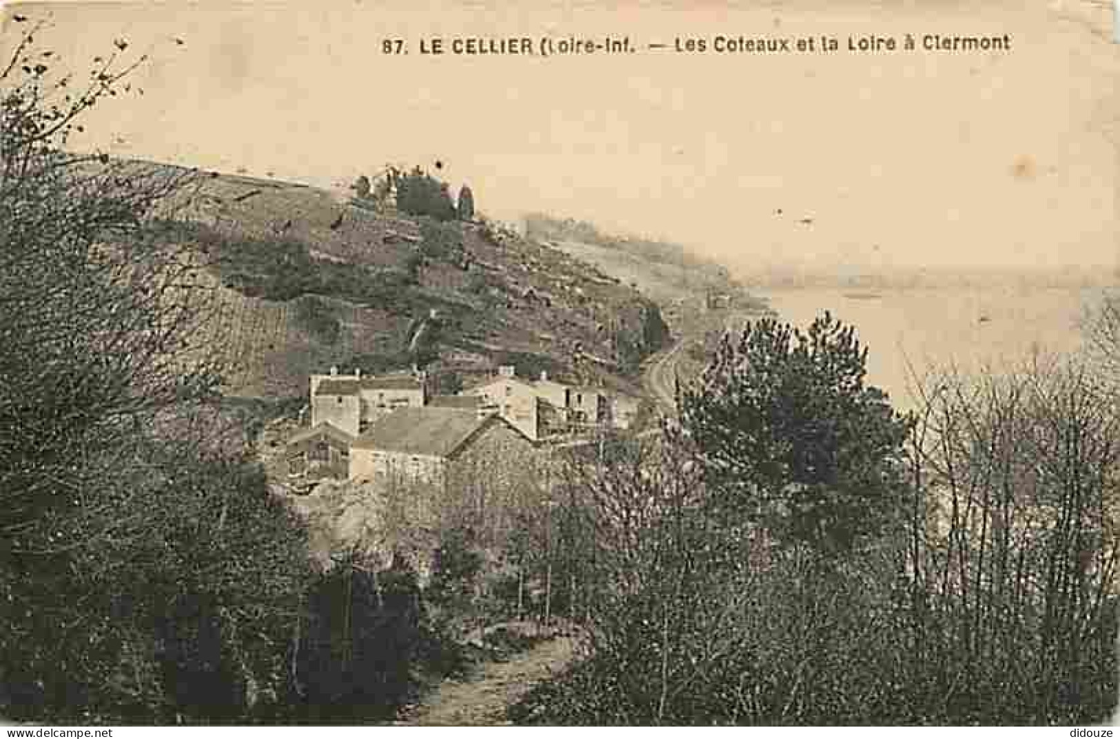 44 - Le Cellier - Les Coteaux Et La Loire à Clermont - Oblitération Ronde De 1932 - Etat Pli Visible - CPA - Voir Scans  - Le Cellier