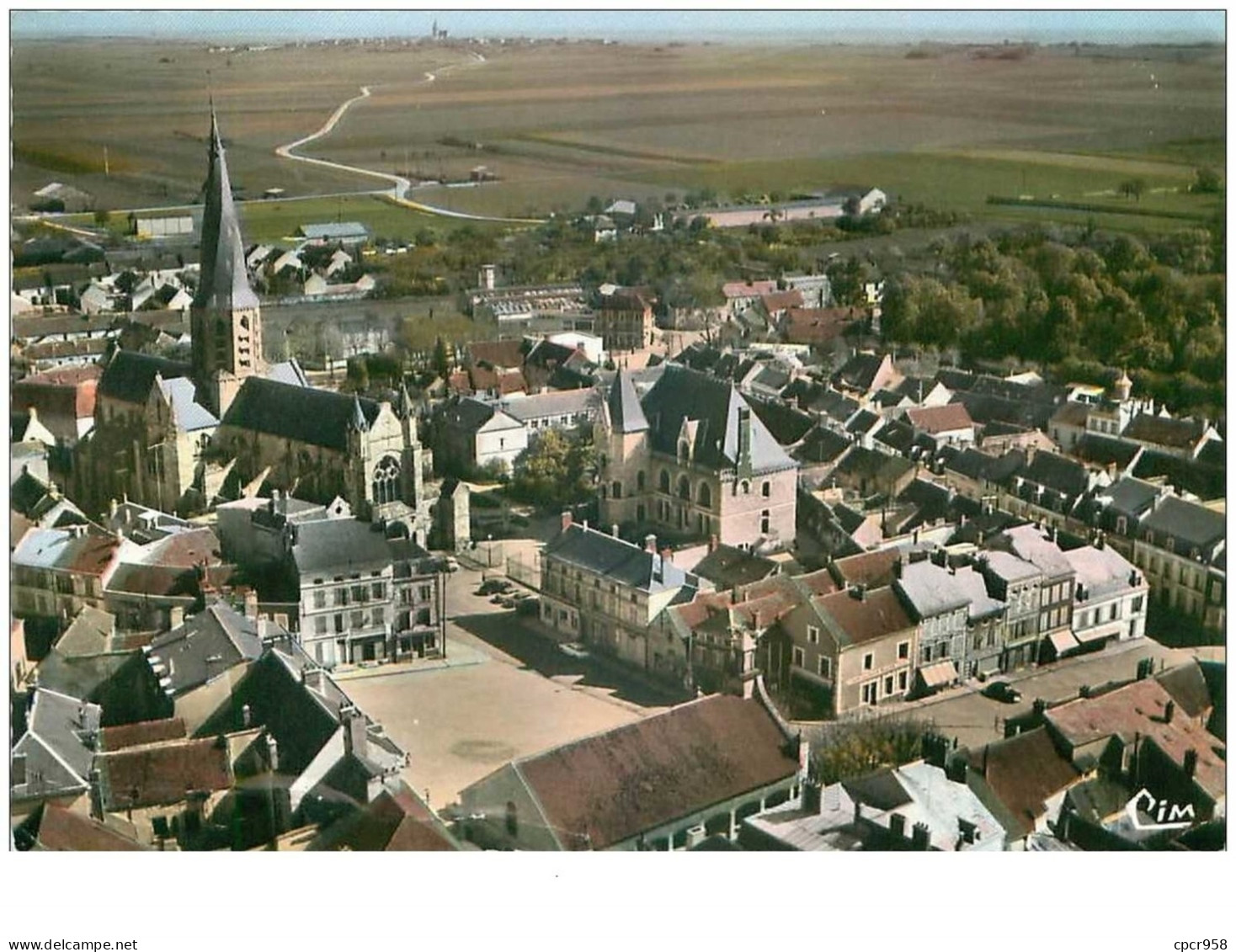 45.PUISEAUX.n°30814.VUE PANORAMIQUE AERIENNE.PLIE.CPSM - Puiseaux