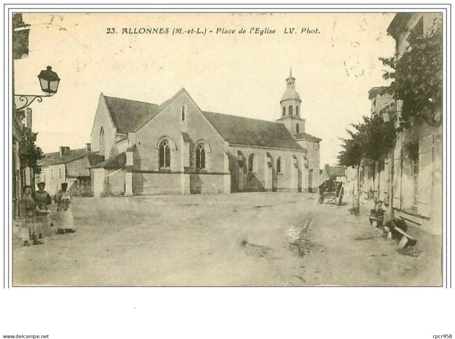 49.ALLONNES.PLACE DE L'EGLISE - Allonnes