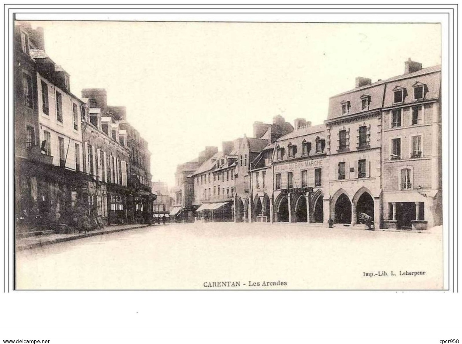 50.CARENTAN.LES ARCADES. - Carentan