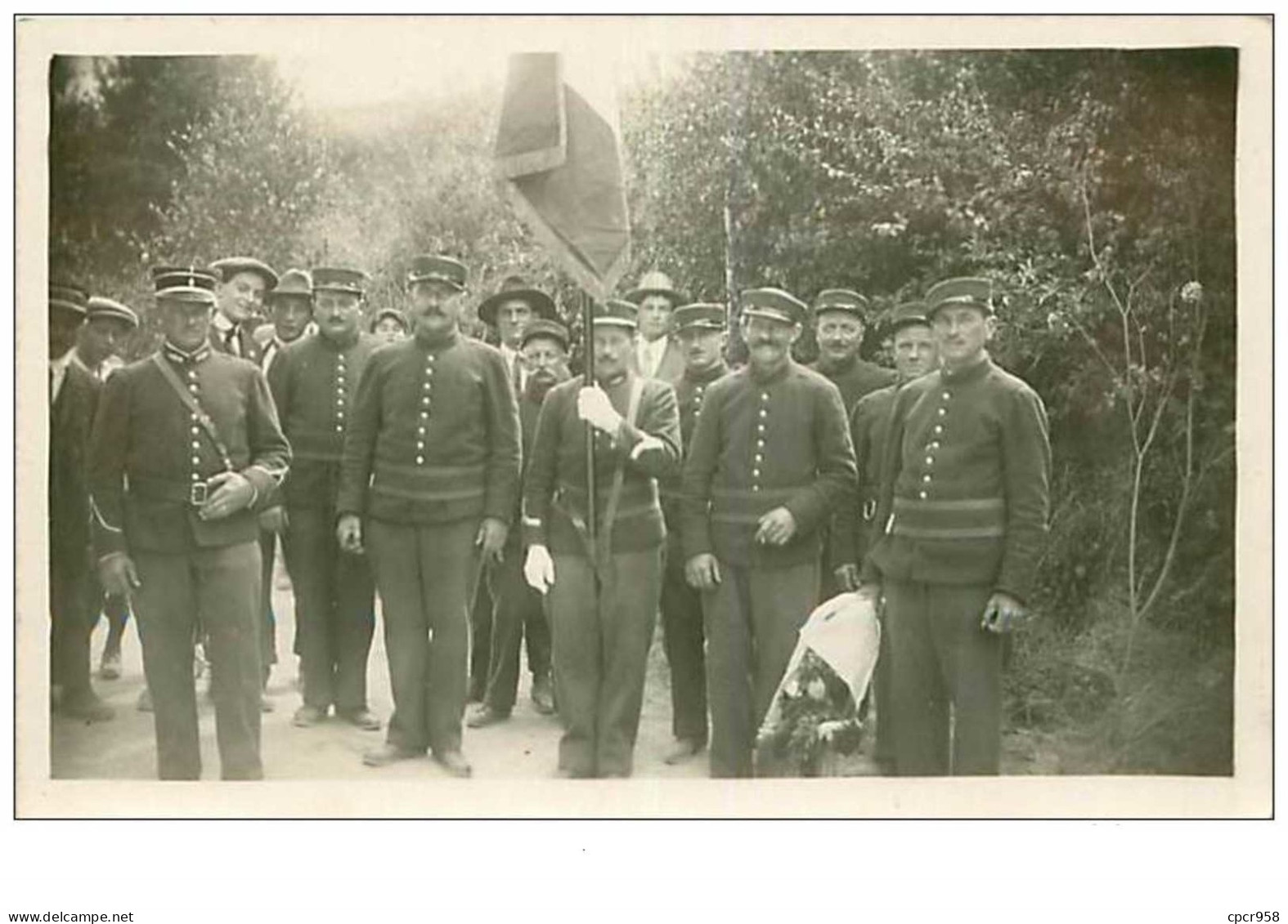 51.JONCHERY SUR VESLE.n°19.CP PHOTO.MILITAIRES - Jonchery-sur-Vesle