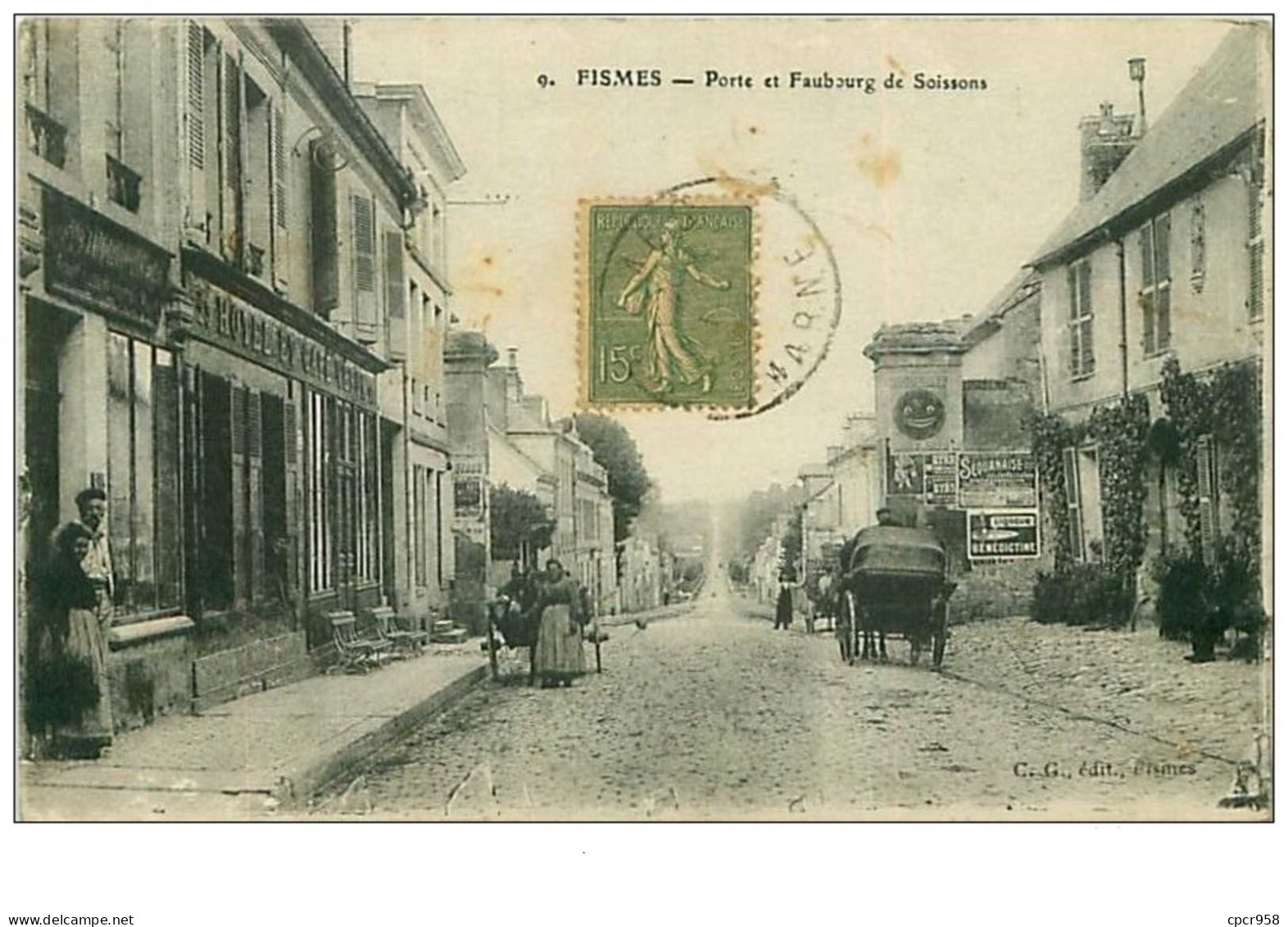 51.FISMES.n°6735.PORTE ET FAUBOURG DE SOISSONS.HOTEL ET CAFE.TACHES.VOIR ETAT - Fismes