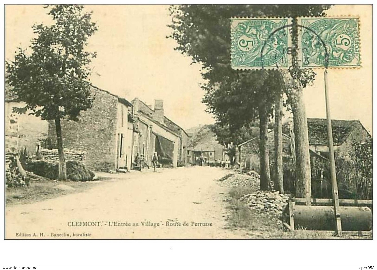 52.CLEFMONT.n°35.L'ENTREE AU VILLAGE.ROUTE DE PERRUSSE - Clefmont