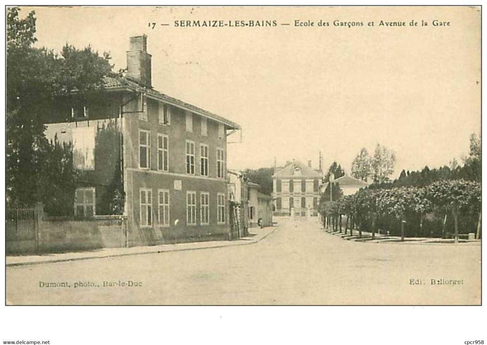 51.SERMAIZE LES BAINS.n°1298.ECOLE DES GARCONS ET AVENUE DE LA GARE - Sermaize-les-Bains