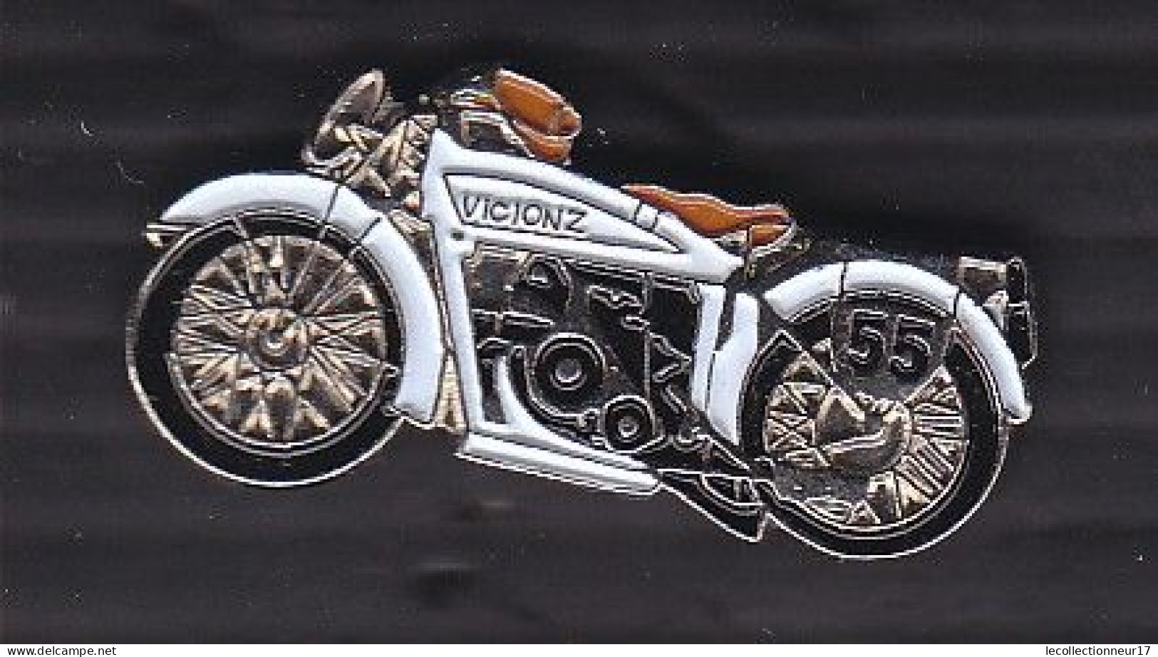 Pin's Moto Victoria 500 KR 3 Réf 5256 - Motorräder