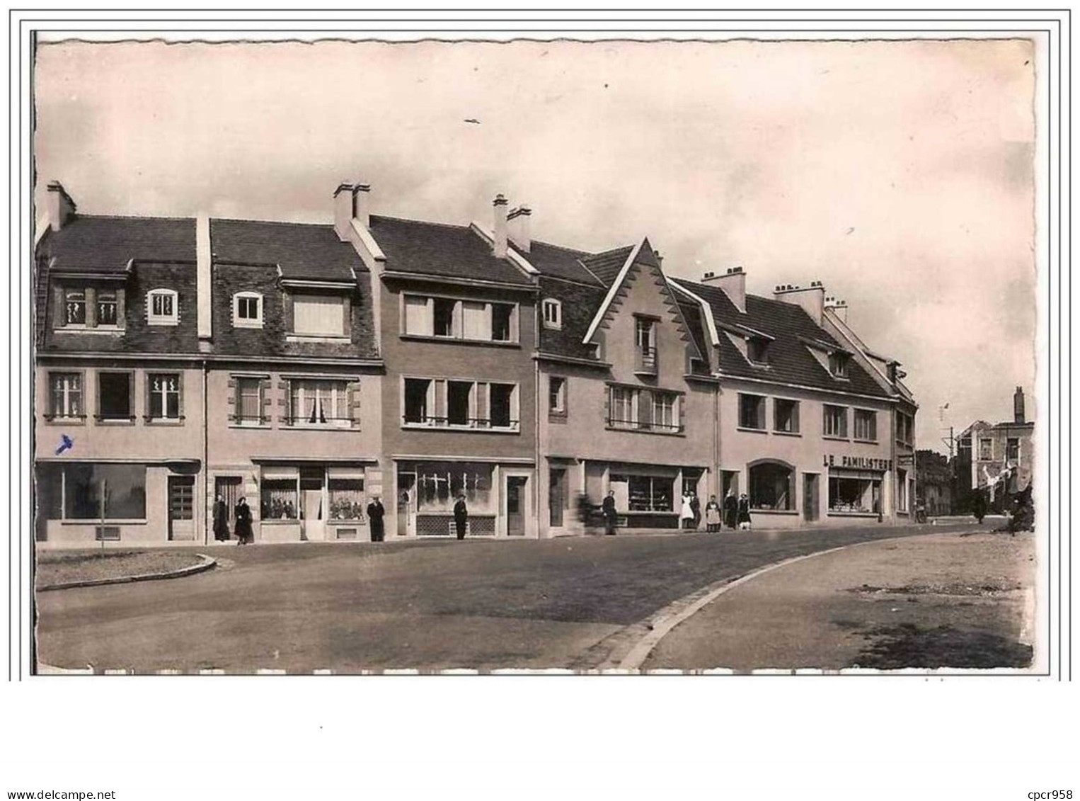 60.BRETEUIL SUR NOYE.RUE D AMIENS.CPSM - Breteuil