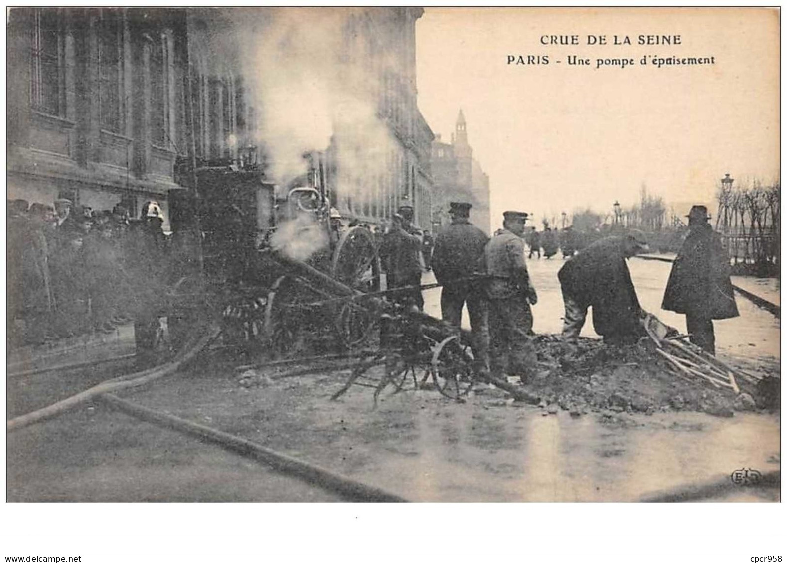 75 . N° 49953 . Crue . Paris . Une Pompe D Epuisement - Petits Métiers à Paris