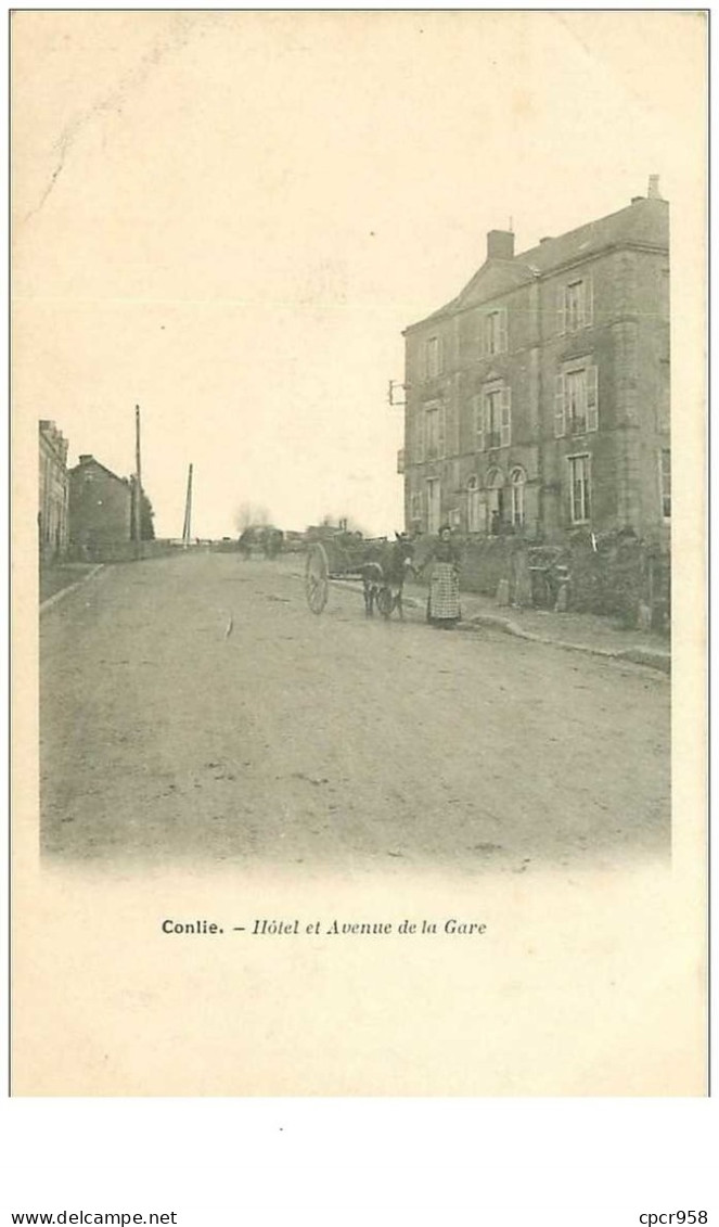 72.CONLIE.n°15206.HOTEL ET AVENUE DE LA GARE - Conlie