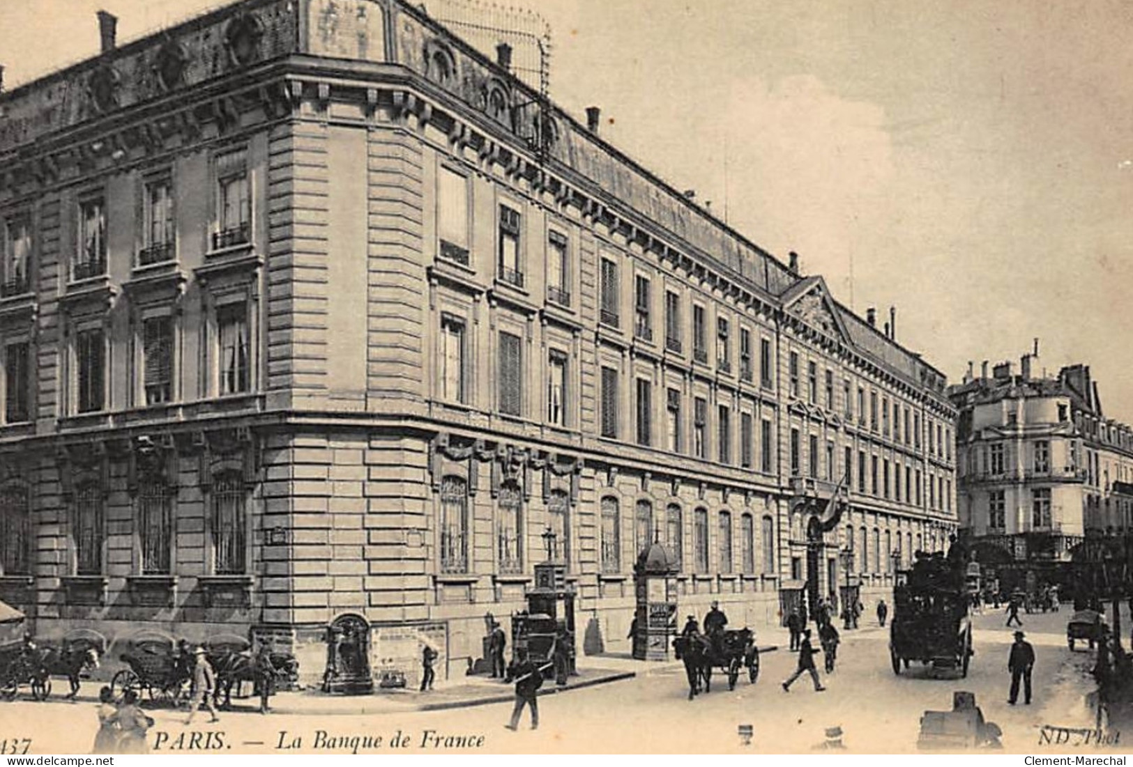 PARIS : La Banque De France - Tres Bon Etat - Banques