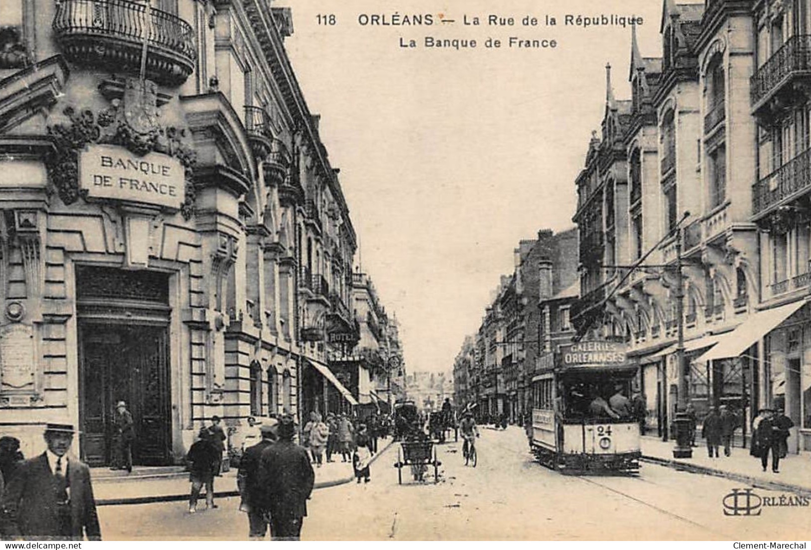 ORLEANS : La Rue De La Republique La Banque De France - Etat - Banques