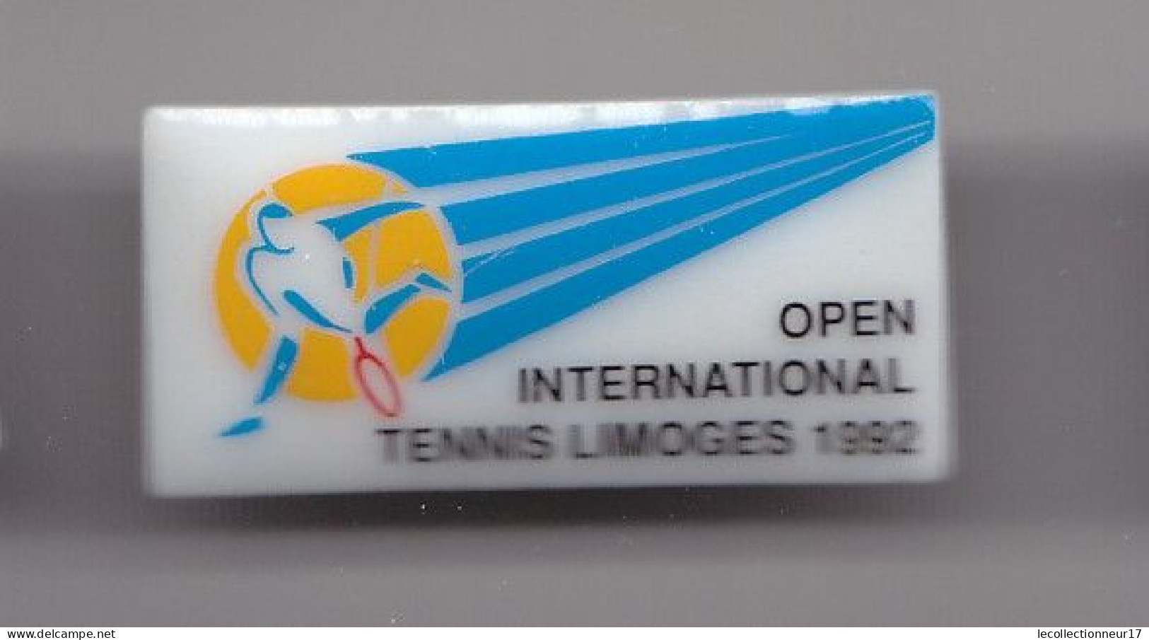 Pin's En Porcelaine Thosca Limoges Open International Tennis Limoges 1992 Réf 7366JL - Tennis