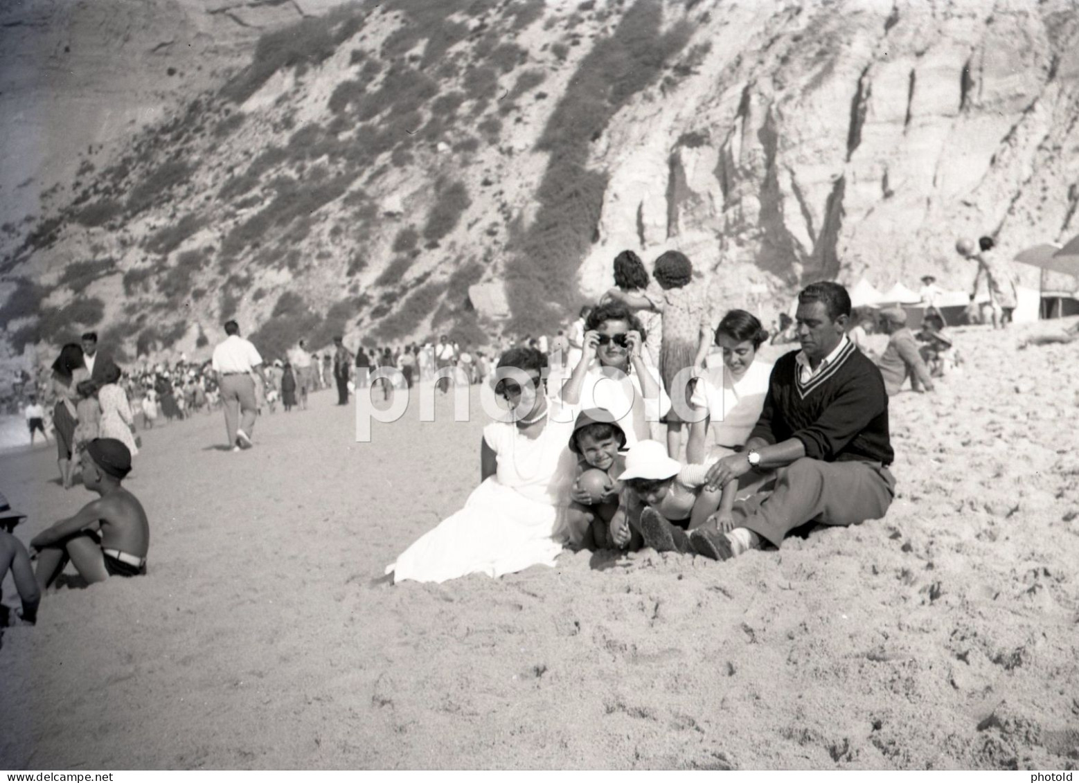 10 SLIDES SET 1960 COUPLE MAN WOMAN FEMME PLAGE BEACH 90mm ORIGINAL AMATEUR NEGATIVE NOT PHOTO NO FOTO - Andere & Zonder Classificatie