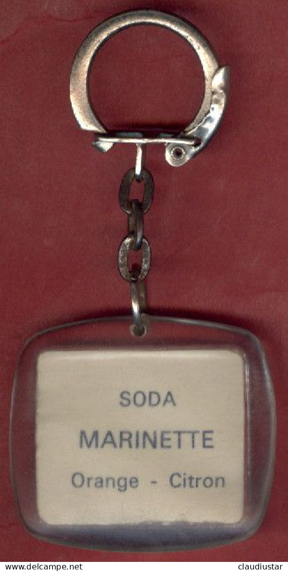 ** PORTE - CLEFS  SODA  MARINETTE ** - Llaveros